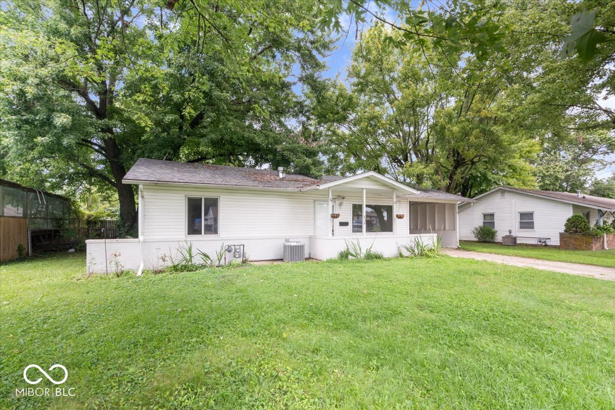 638 Sweetbriar Avenue, Whiteland, IN, 46184 photo 4 of 26