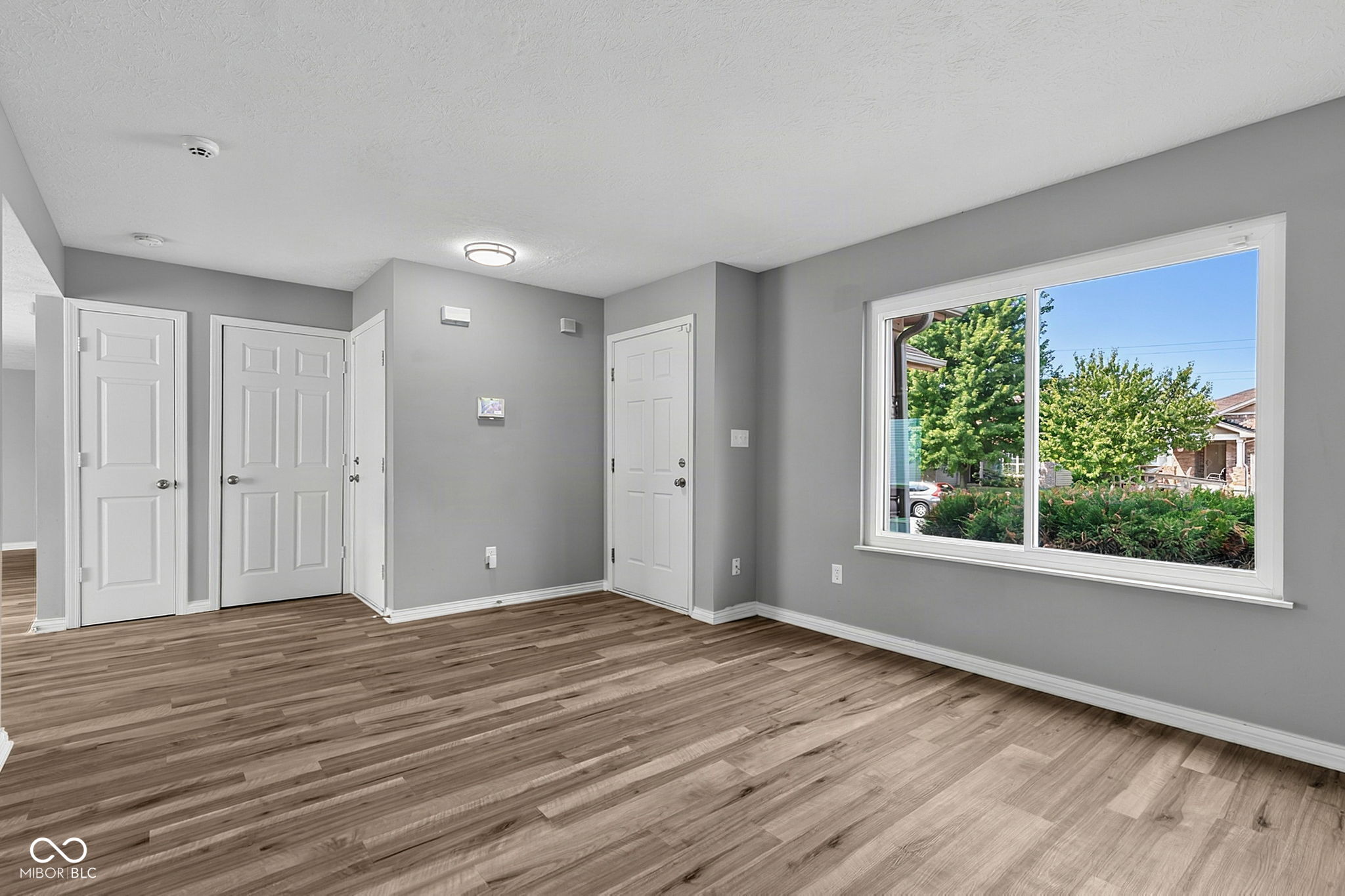 3923 Planewood Drive, Indianapolis, IN, 46235 photo 4 of 41