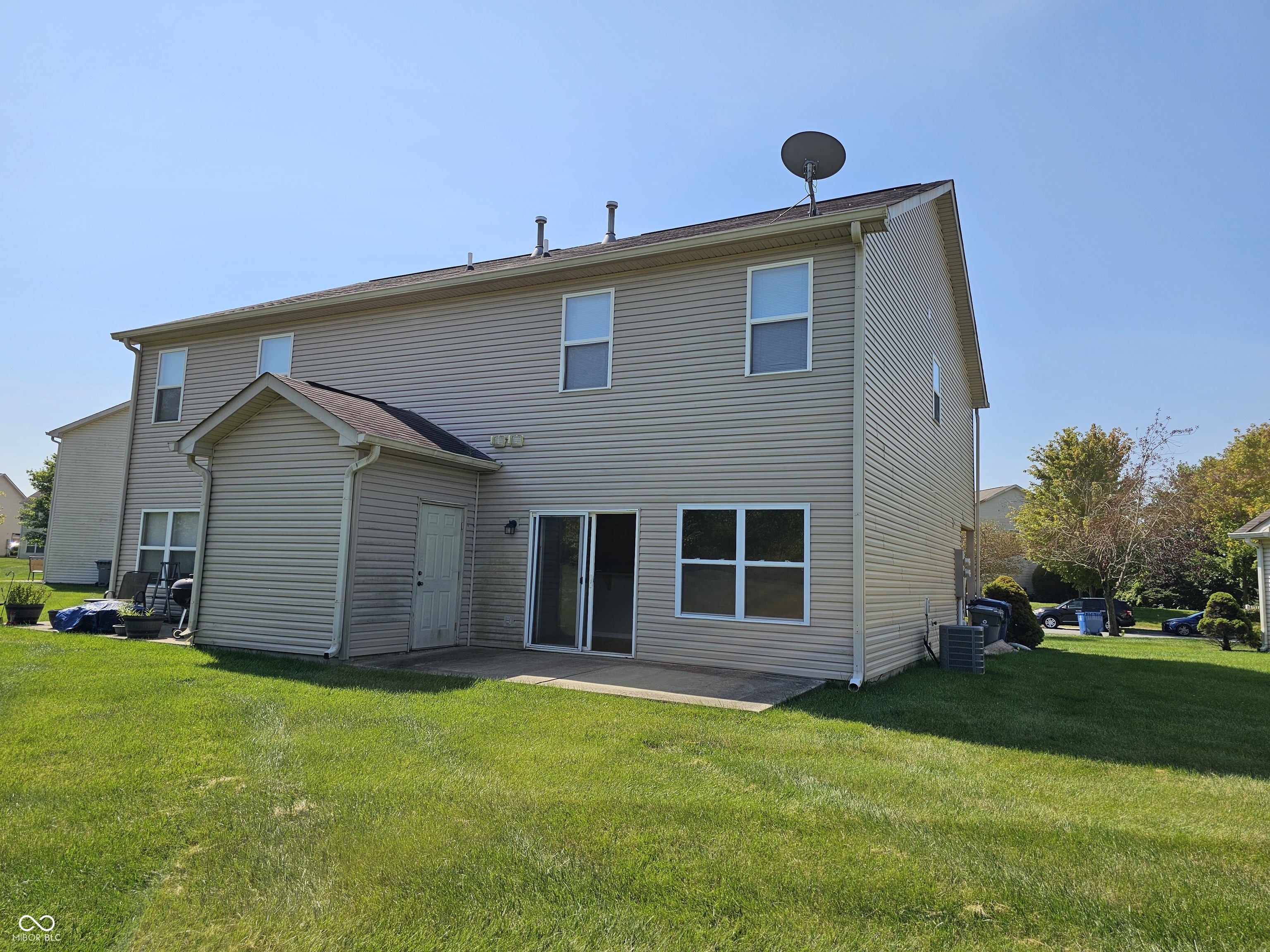 10292 Golden Drive, Noblesville, IN, 46060 photo 4 of 21