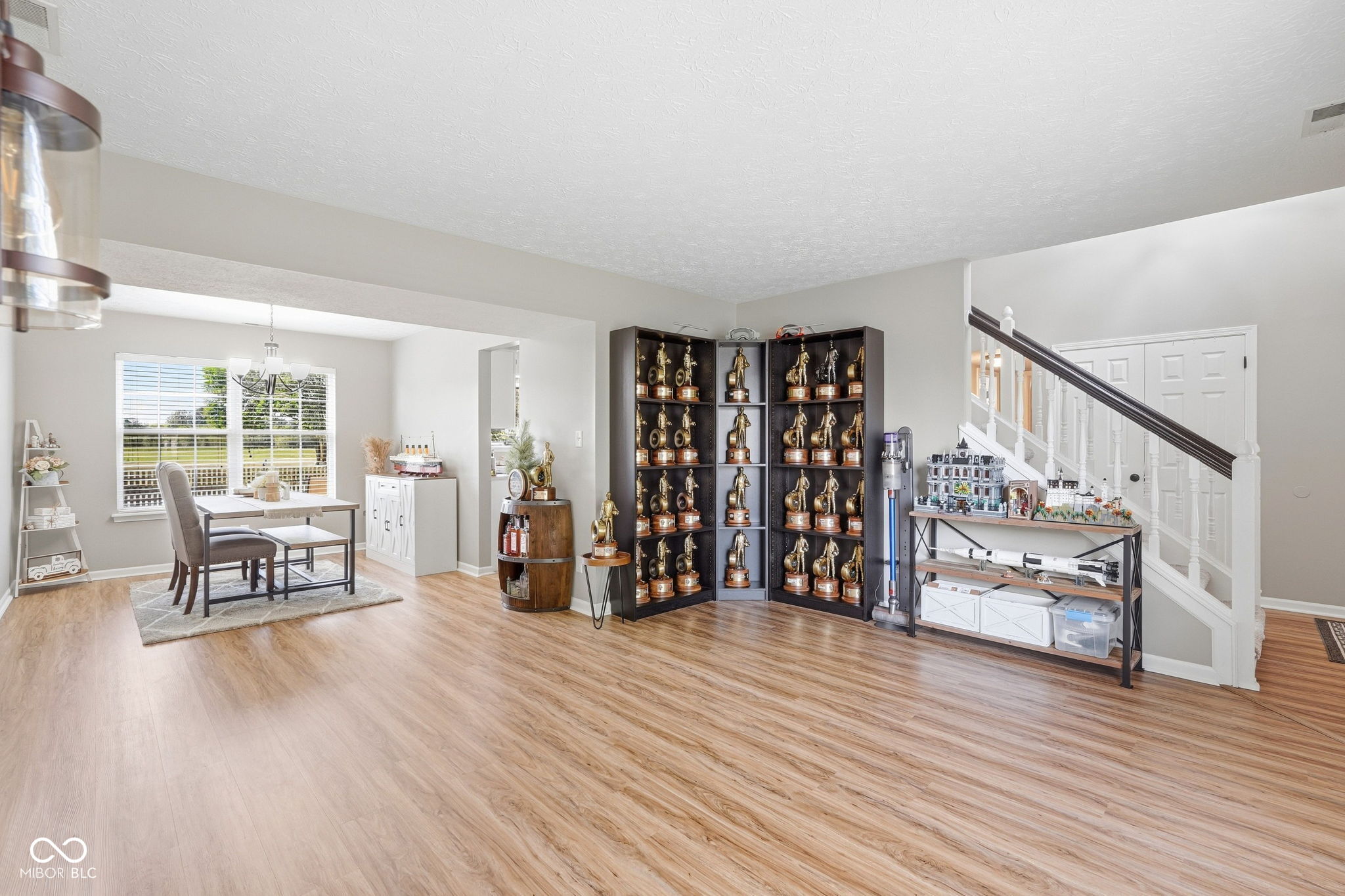 387 Sugar Bush Lane S, Brownsburg, IN, 46112 photo 4 of 29