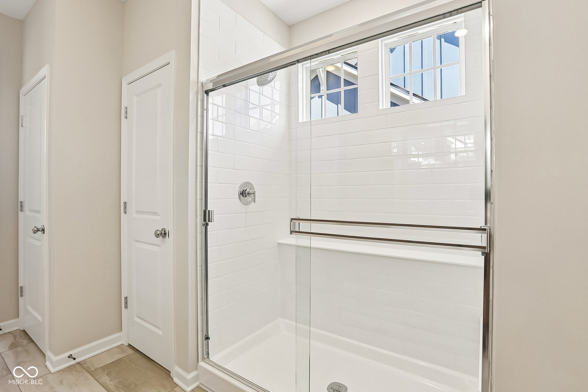 16030 Meadow Frost Court, Fishers, IN, 46037 photo 4 of 50