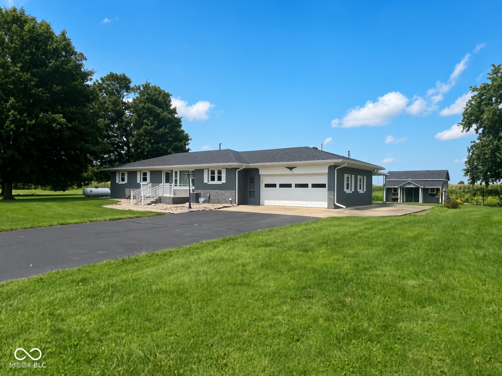 310 Murnan Lane, Fairland, IN, 46126 photo 4 of 52