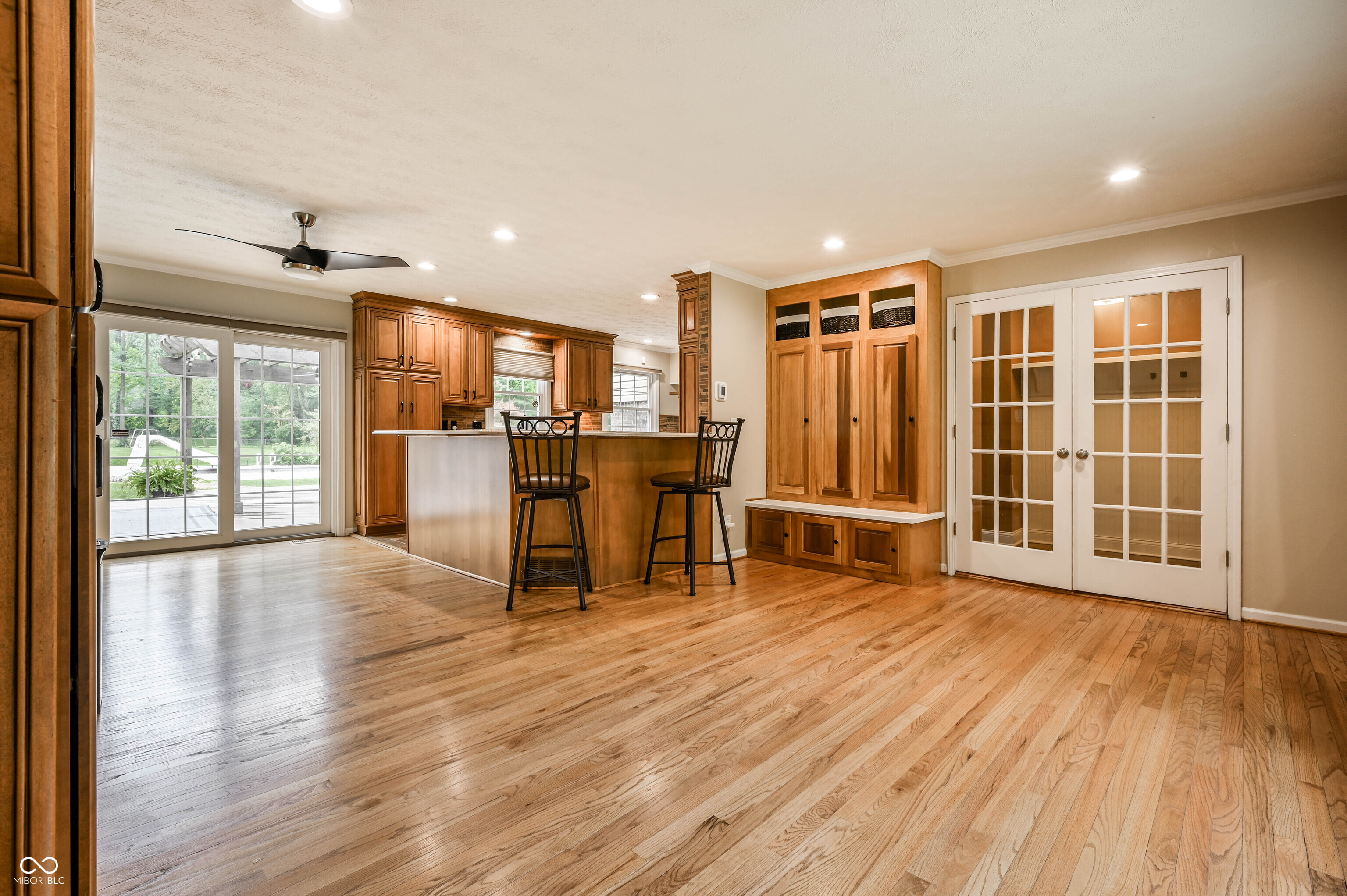 3145 E 71st Street, Indianapolis, IN, 46220 photo 4 of 36