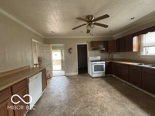200 N Center, Francisco, IN, 47649 photo 4 of 32