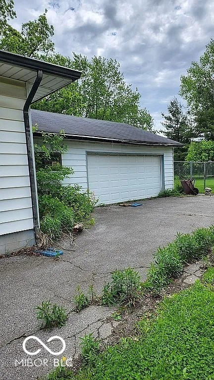 6027 W 56th Street, Indianapolis, IN, 46254 photo 4 of 7