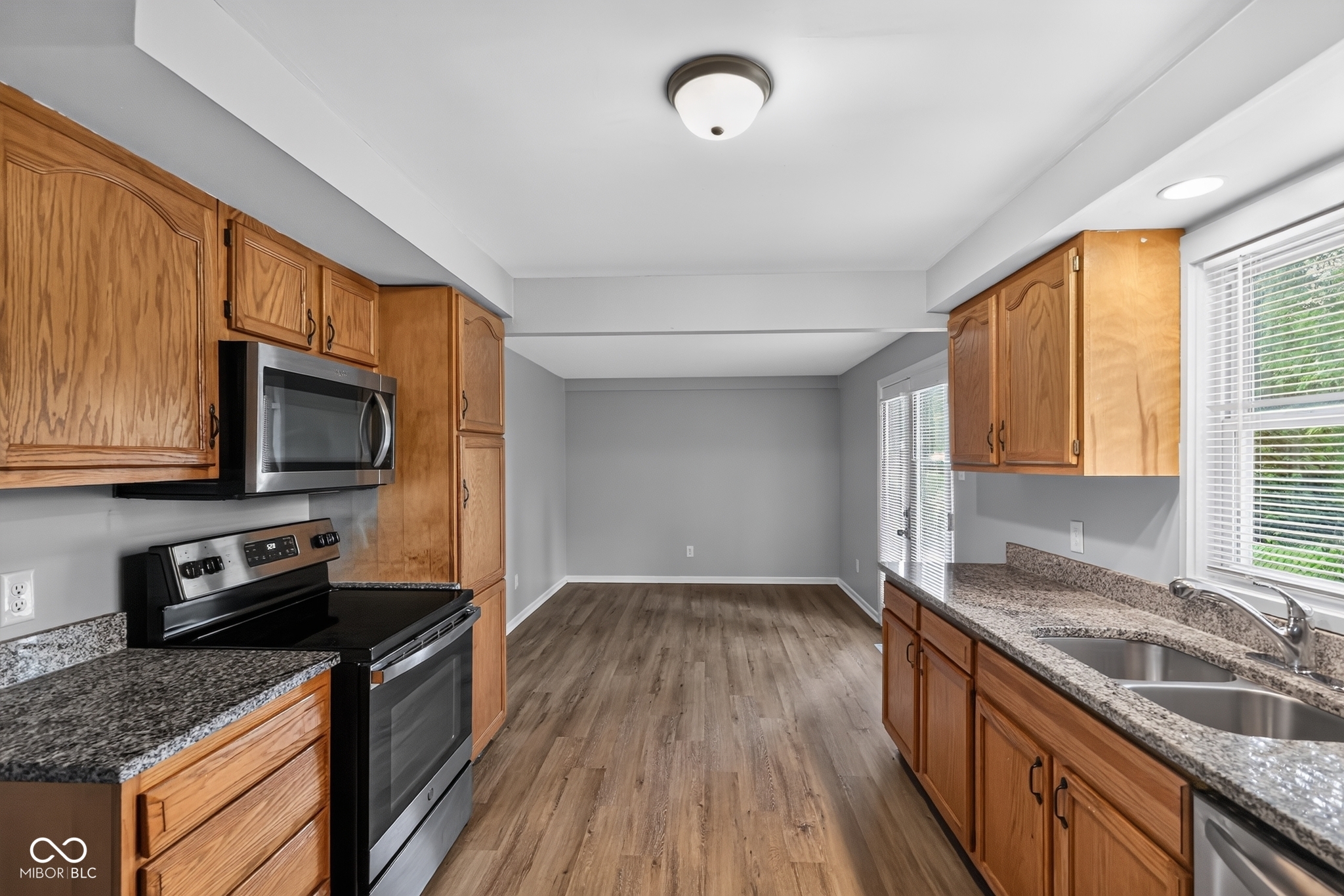1934 Schwier Court, Indianapolis, IN, 46229 photo 4 of 20