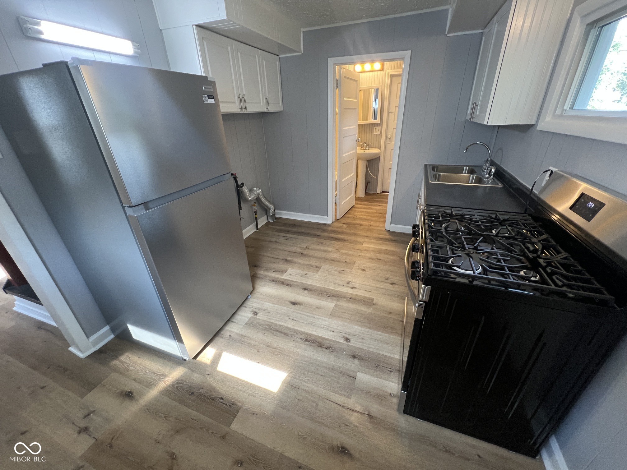 1305 S Belmont Avenue, Indianapolis, IN, 46221 photo 4 of 14