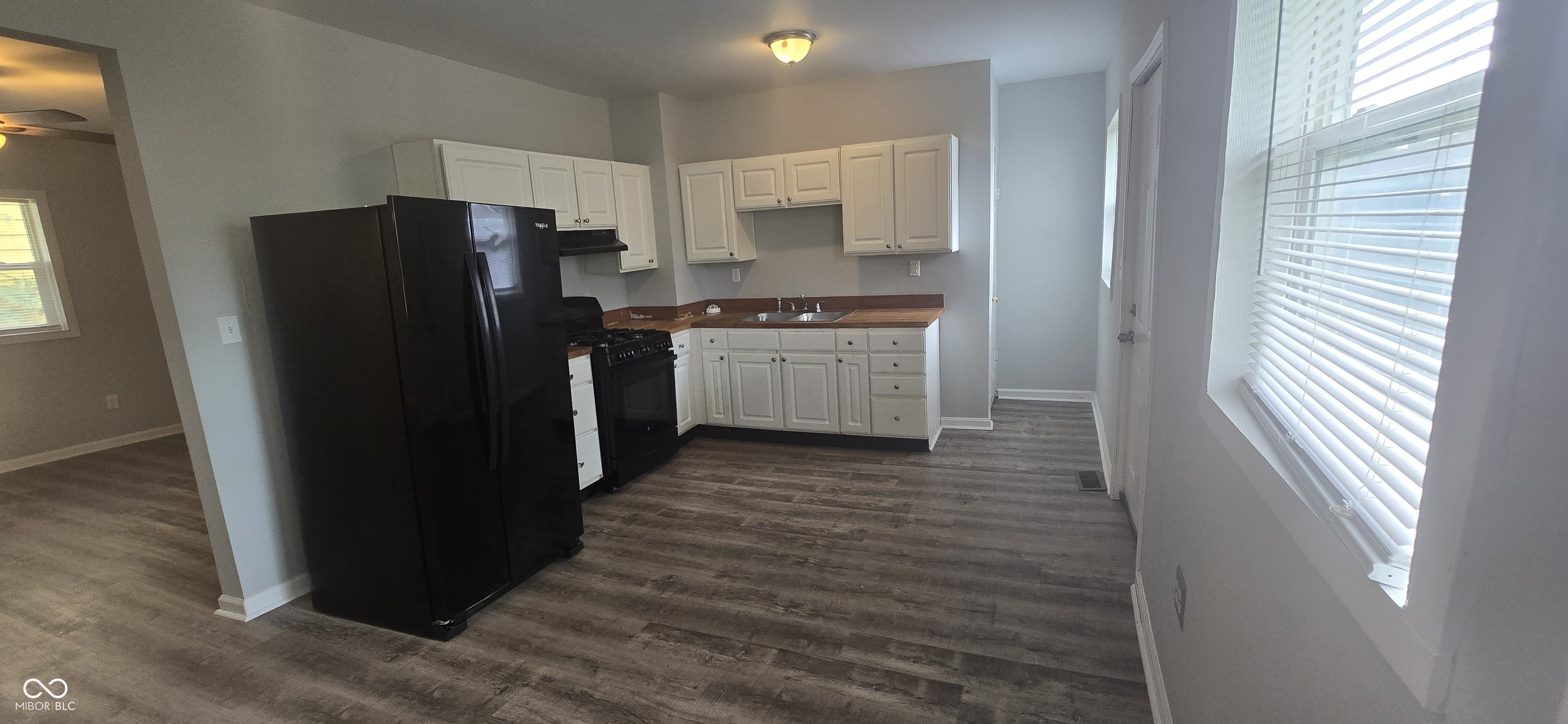 3207 N Arsenal Avenue, Indianapolis, IN, 46218 photo 4 of 10