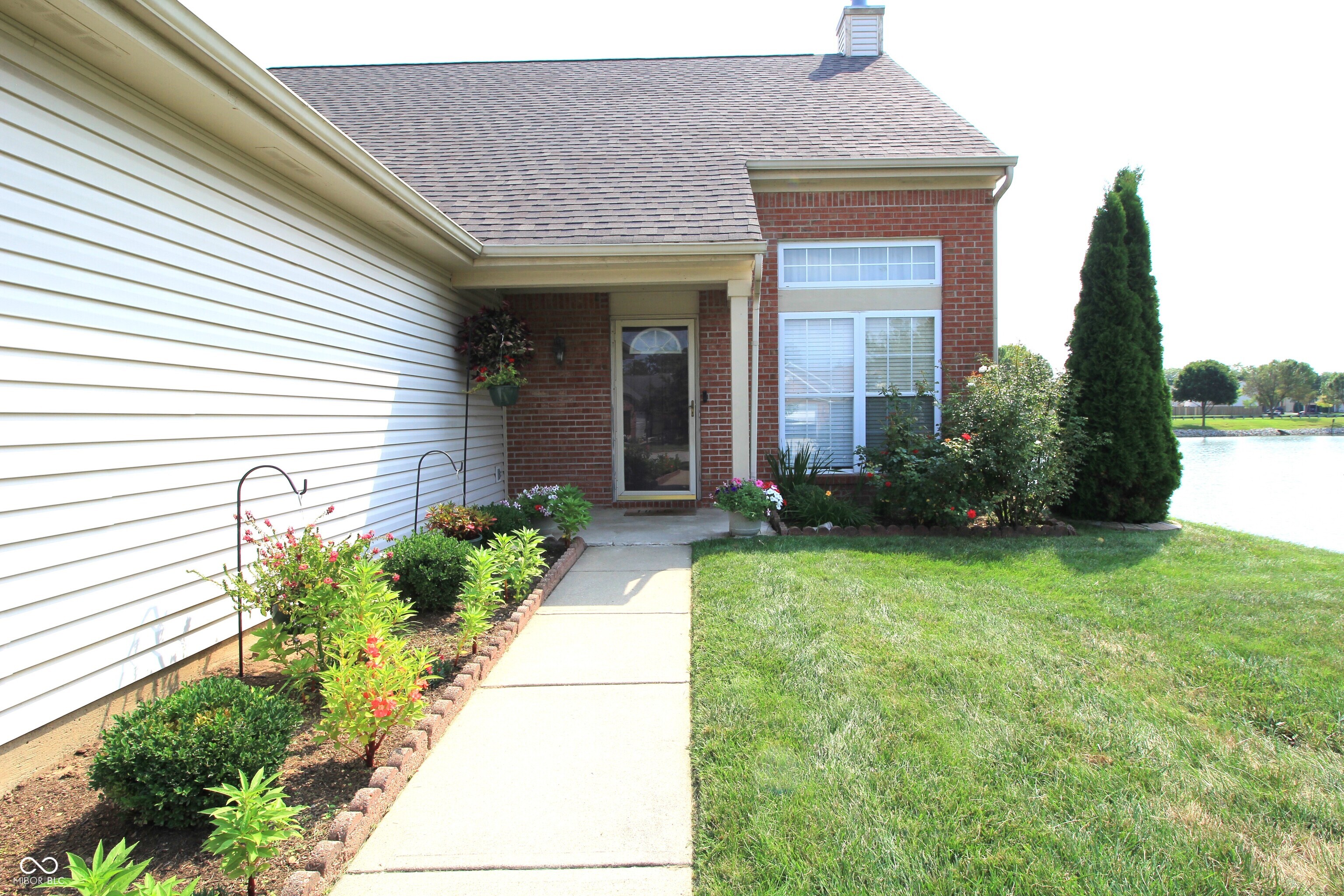 2399 Longleaf Drive, Greenwood, IN, 46143 photo 4 of 42