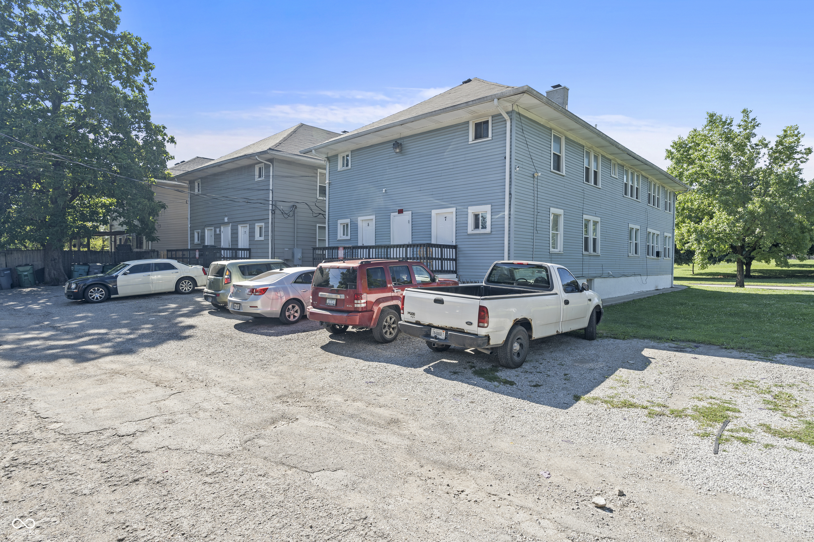 2008 E Washington Street, Indianapolis, IN, 46201 photo 4 of 35