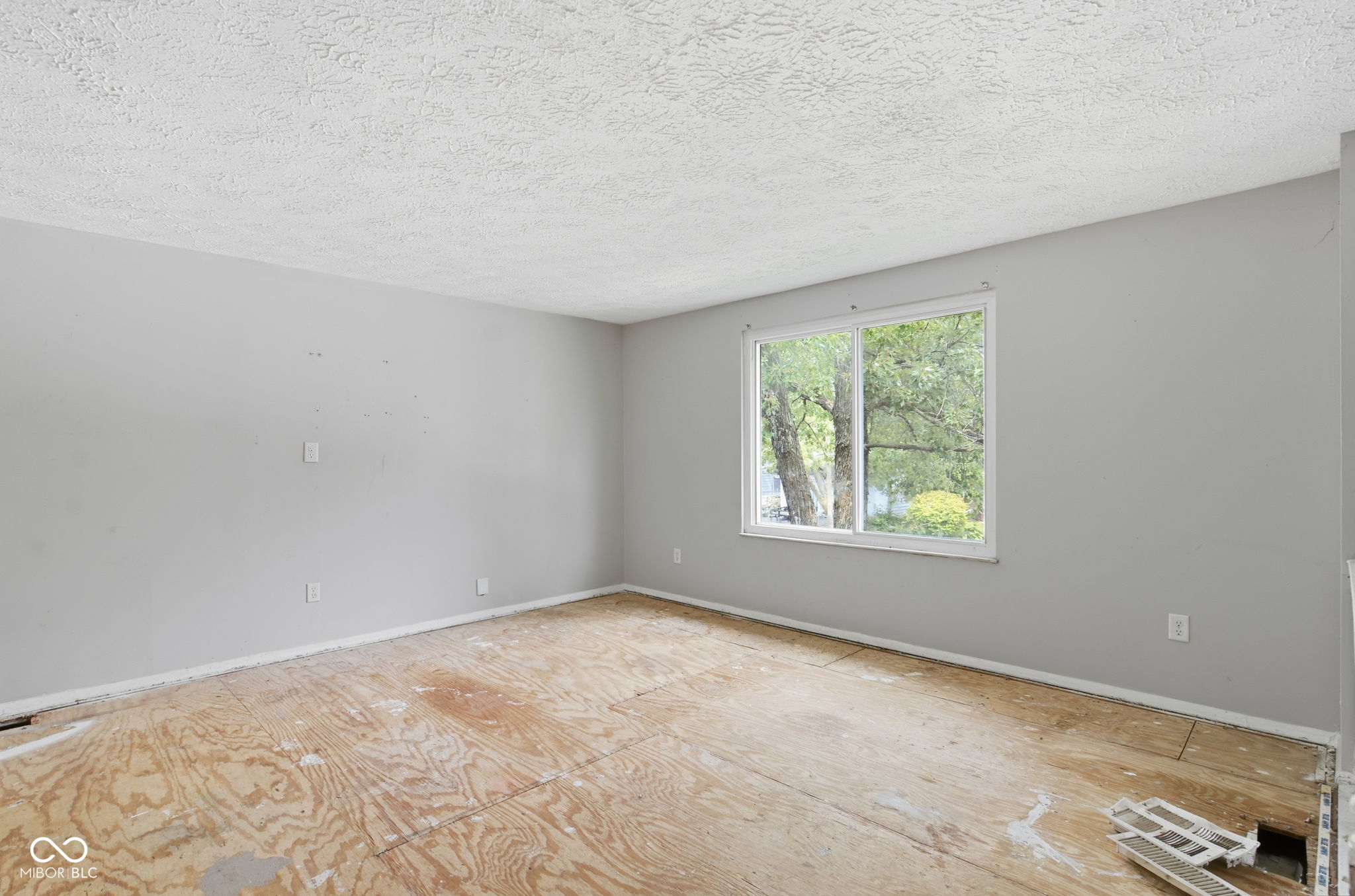 8041 E 34th Street, Indianapolis, IN, 46226 photo 4 of 29