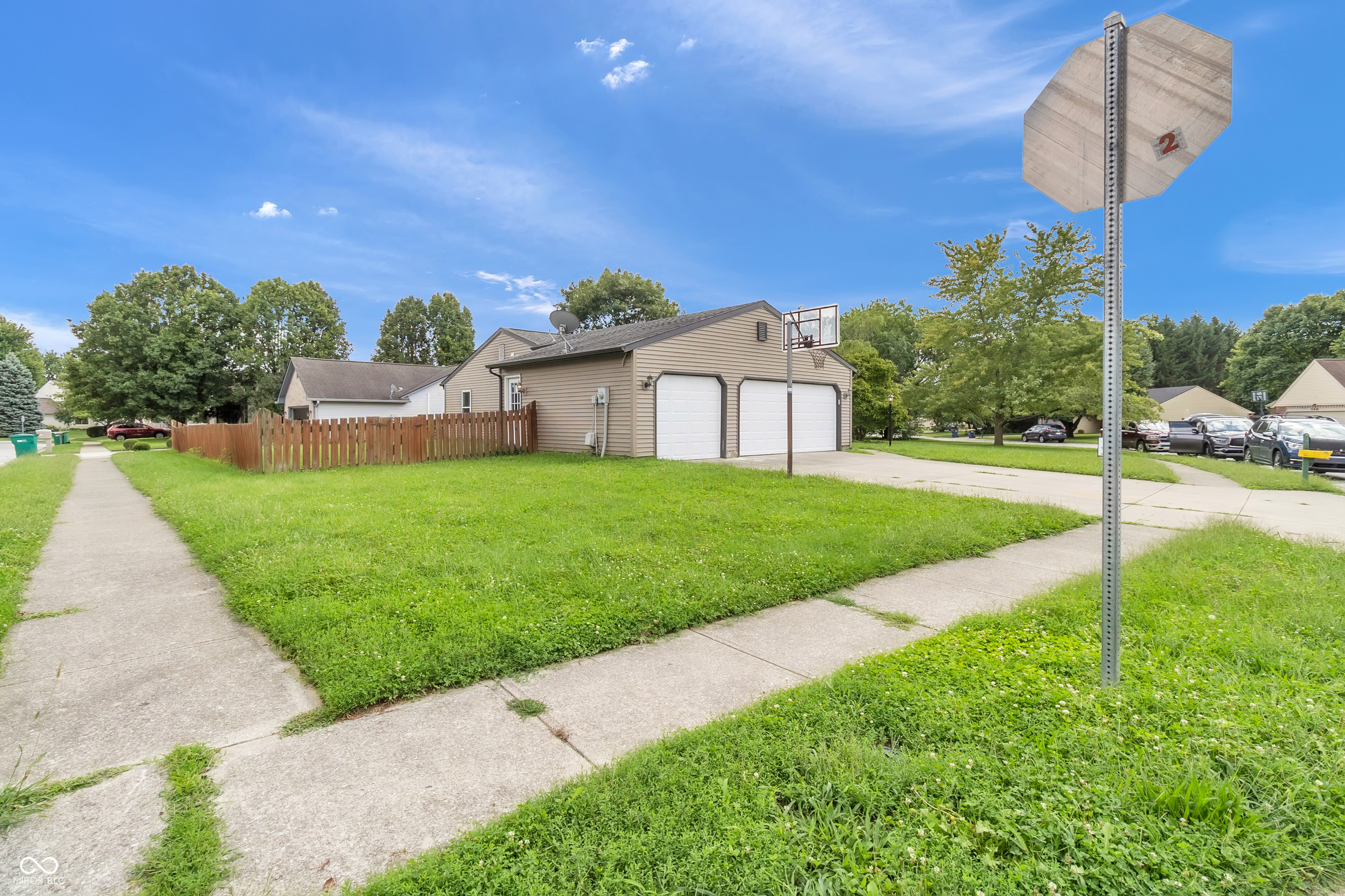 371 Watercrest Way, Avon, IN, 46123 photo 4 of 30