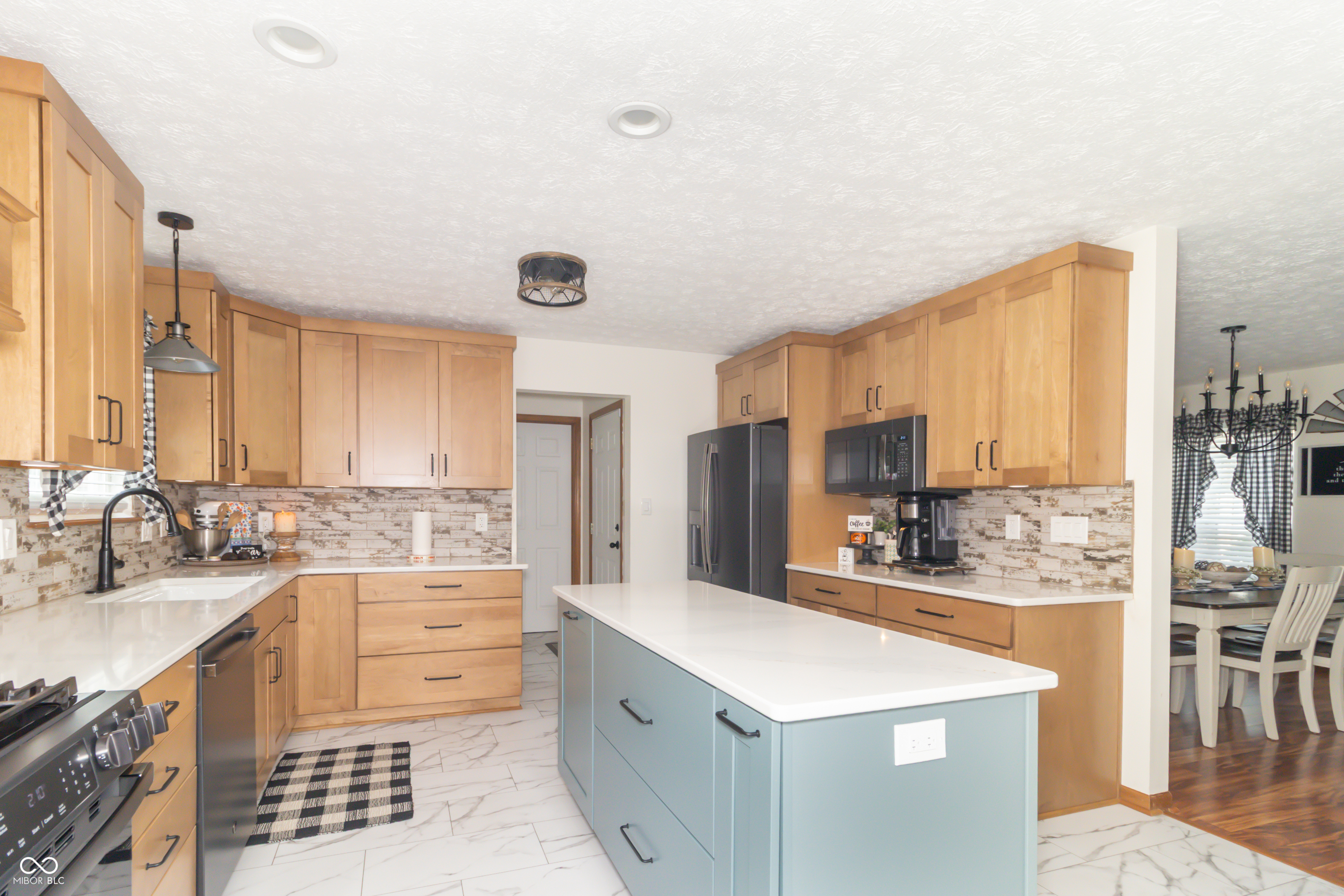 1518 Pippin Drive, Greenfield, IN, 46140 photo 4 of 44