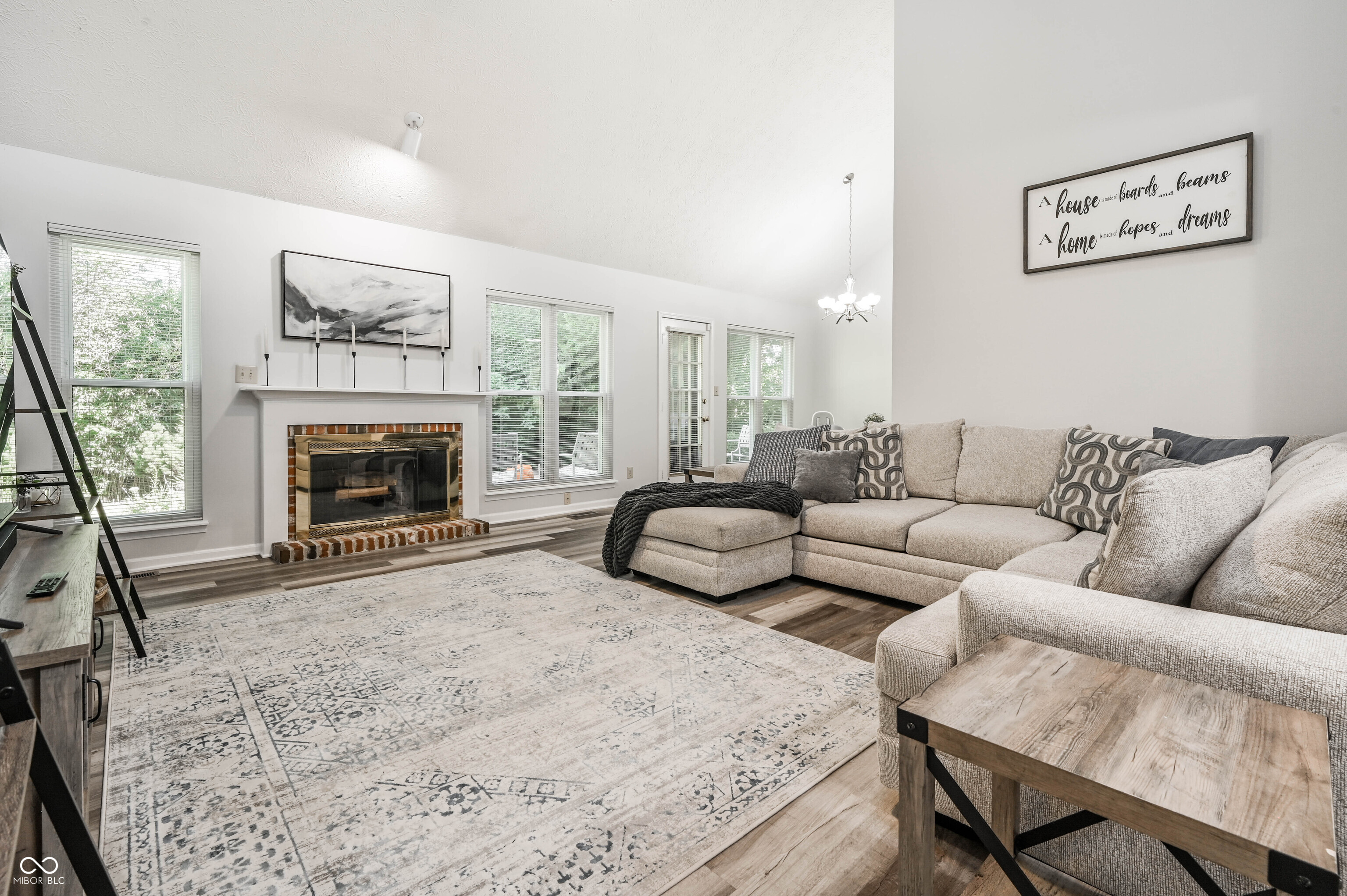 7730 Hollow Ridge Circle, Indianapolis, IN, 46256 photo 4 of 27