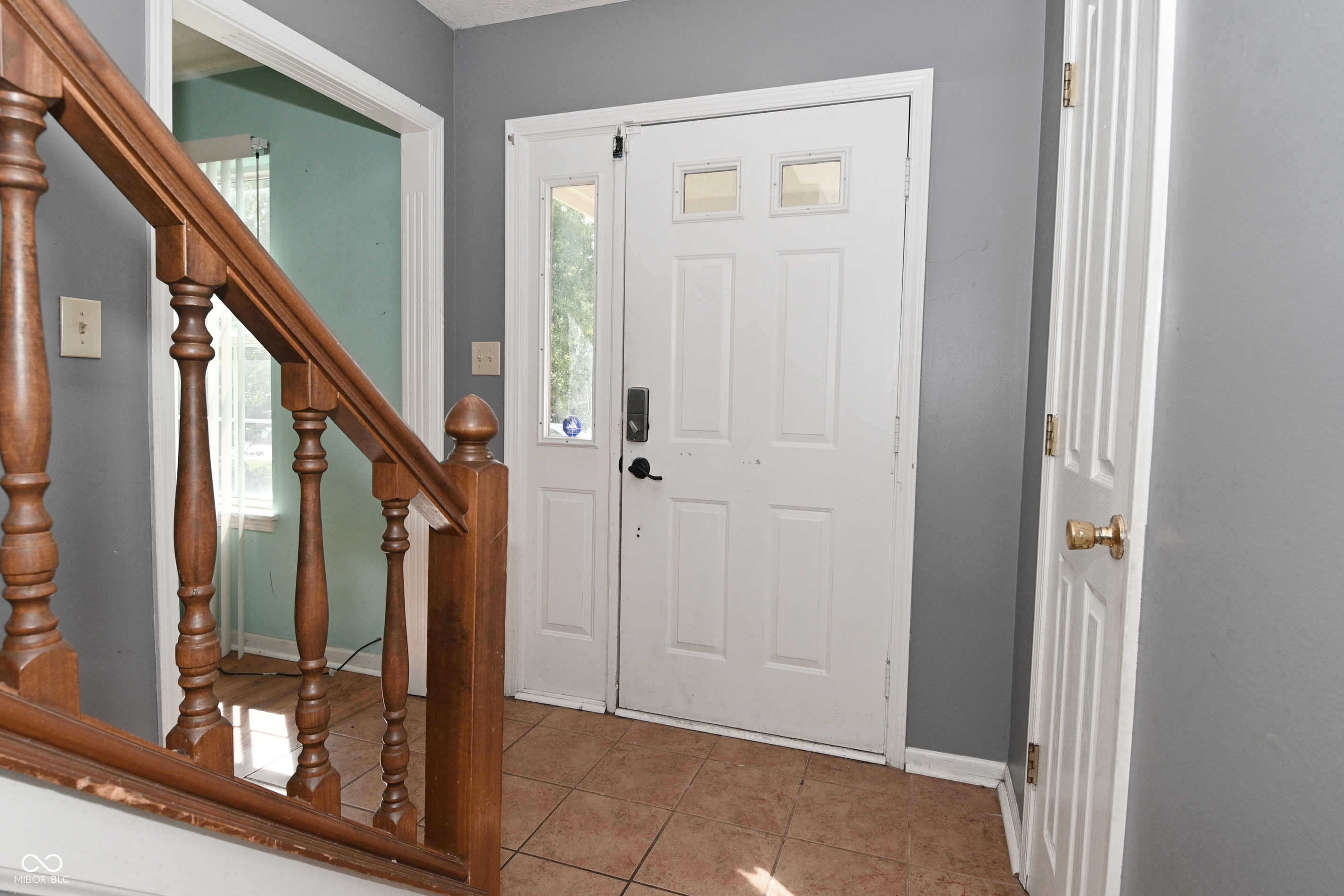 1674 Park Hill Drive, Indianapolis, IN, 46229 photo 4 of 36