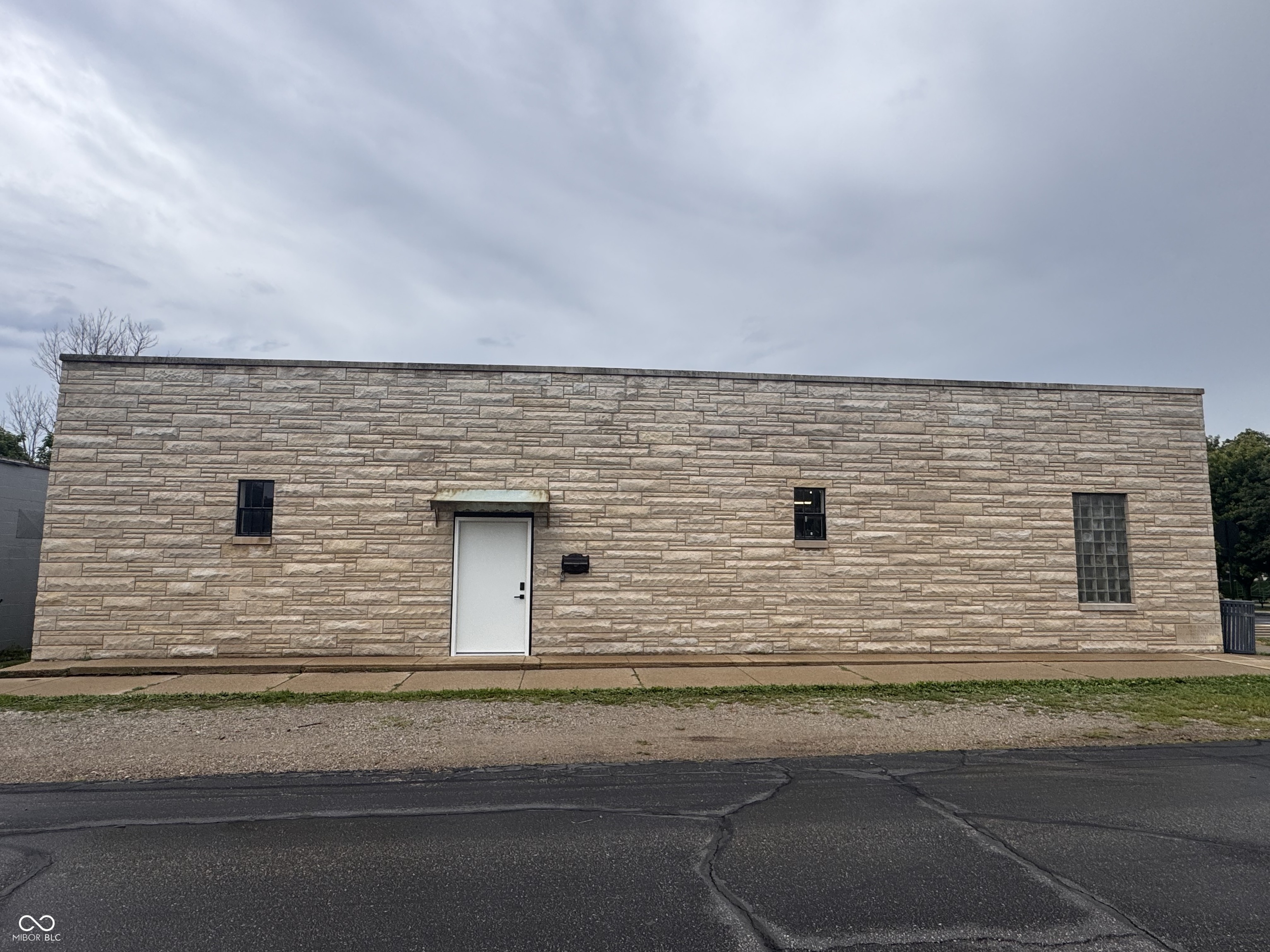 343 Washington Street, Hope, IN, 47246 photo 4 of 19
