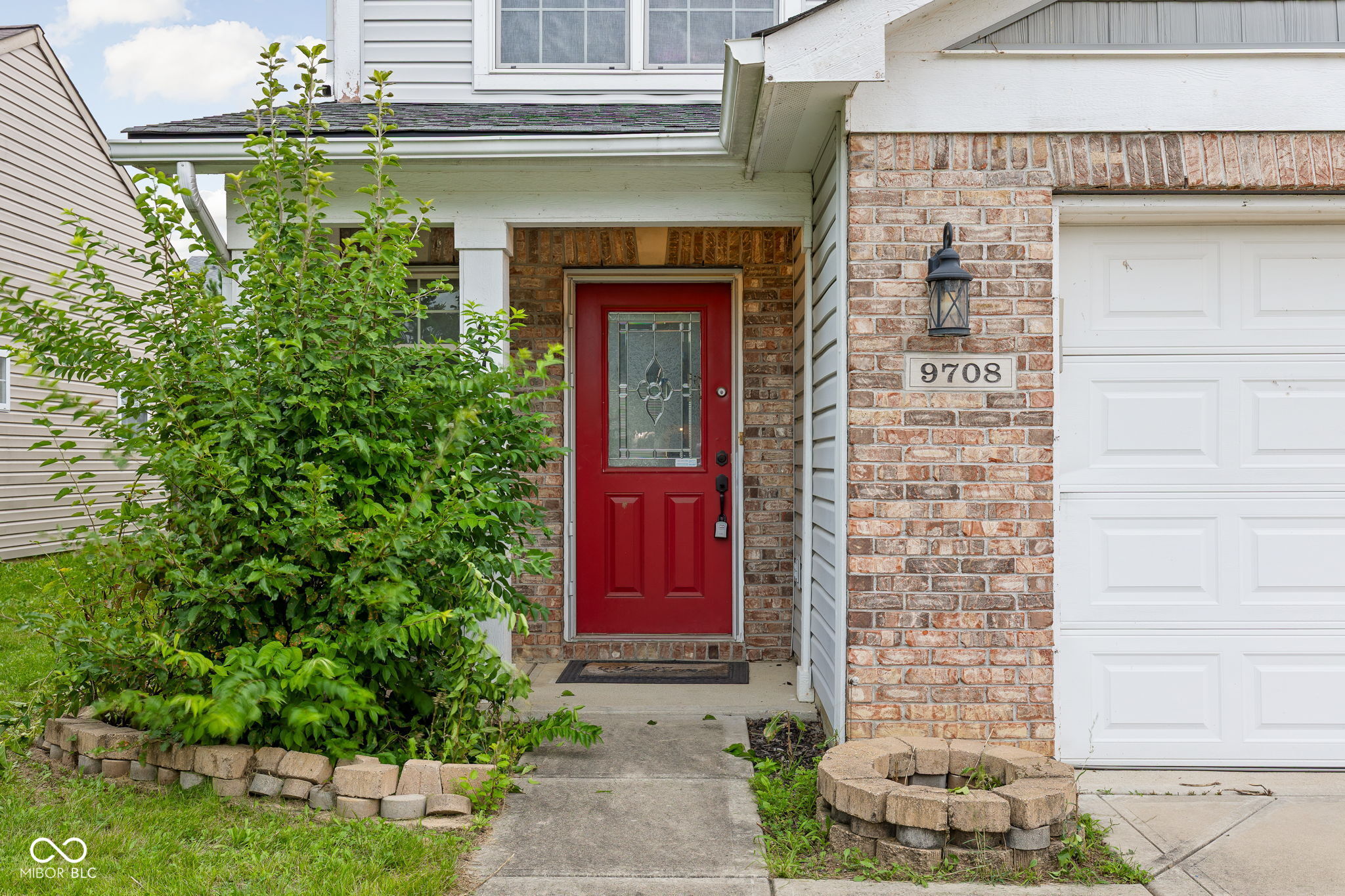 9708 Gibbon Lane, Avon, IN, 46123 photo 4 of 48