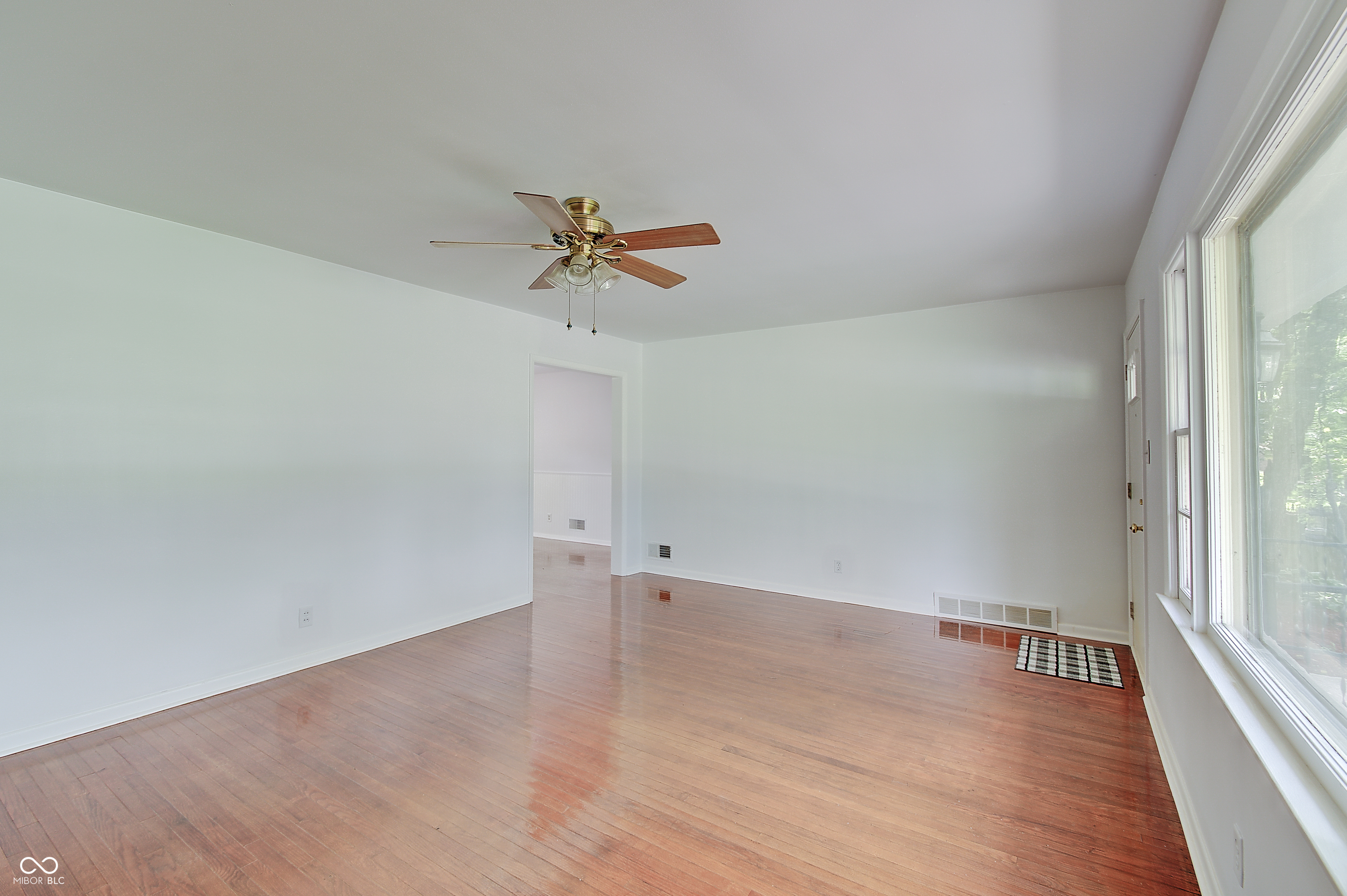 47 Dixie Drive, Indianapolis, IN, 46227 photo 4 of 51