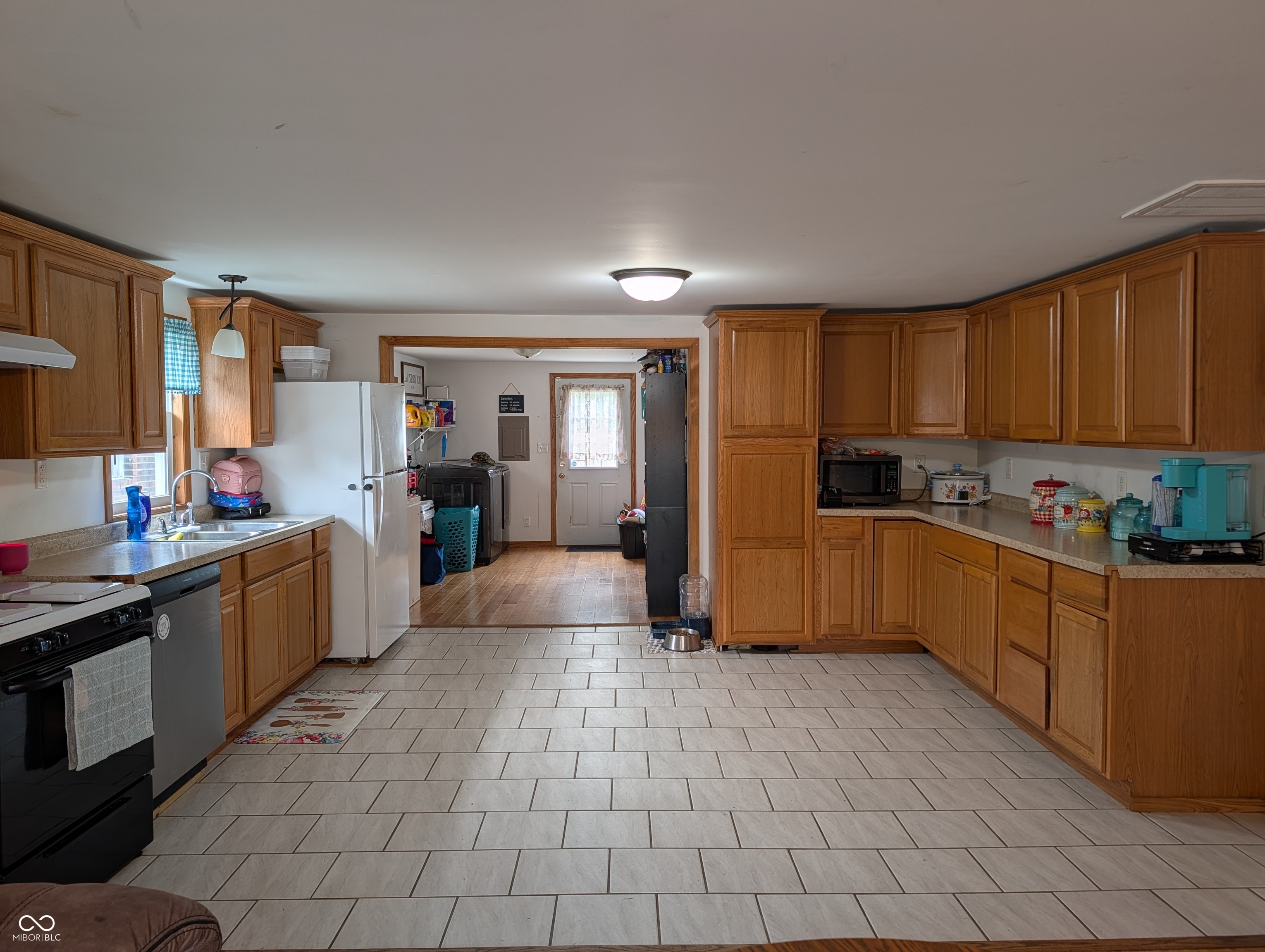 232 Pence Street, Columbus, IN, 47201 photo 4 of 18