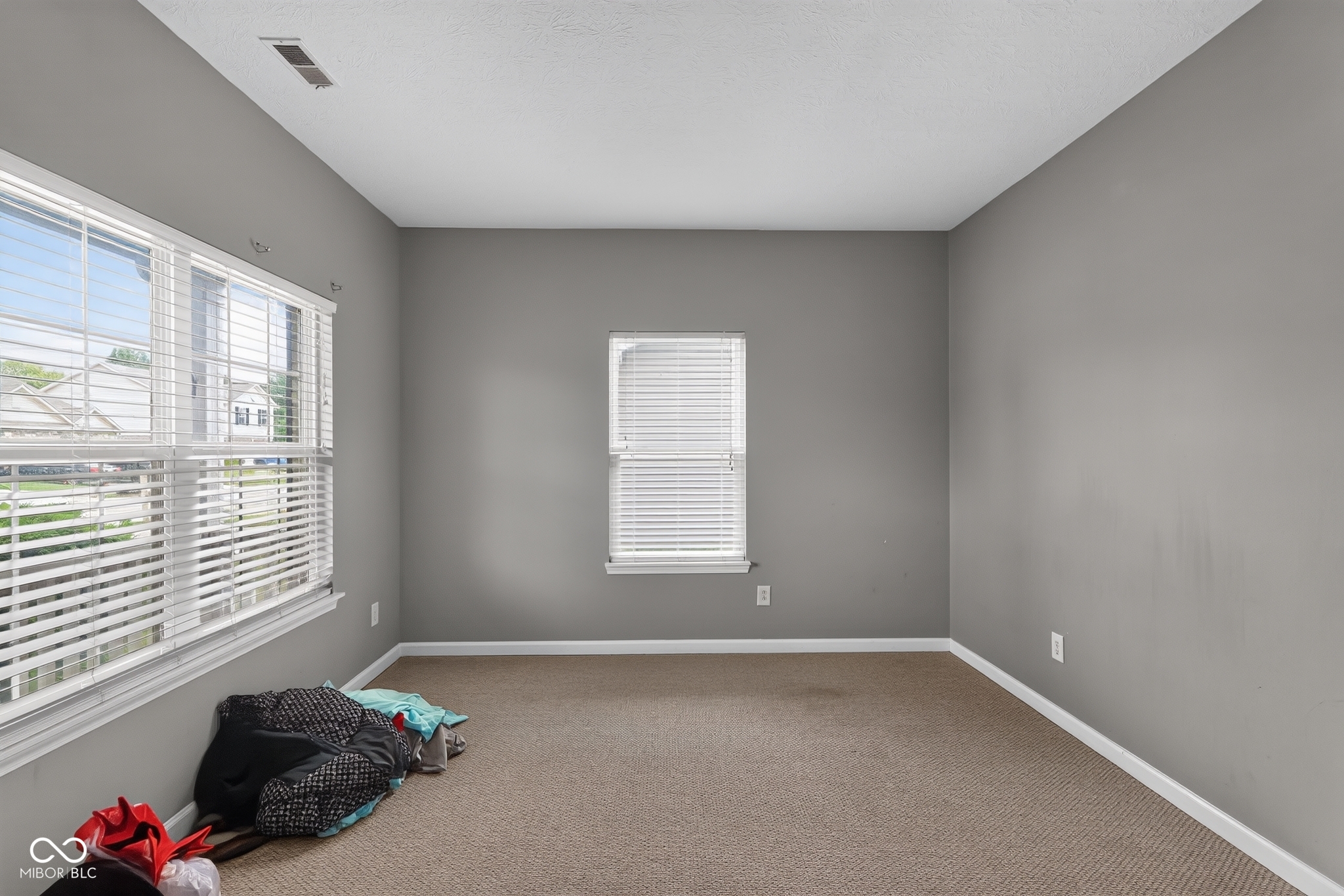 5923 Edelle Drive, Indianapolis, IN, 46237 photo 4 of 30
