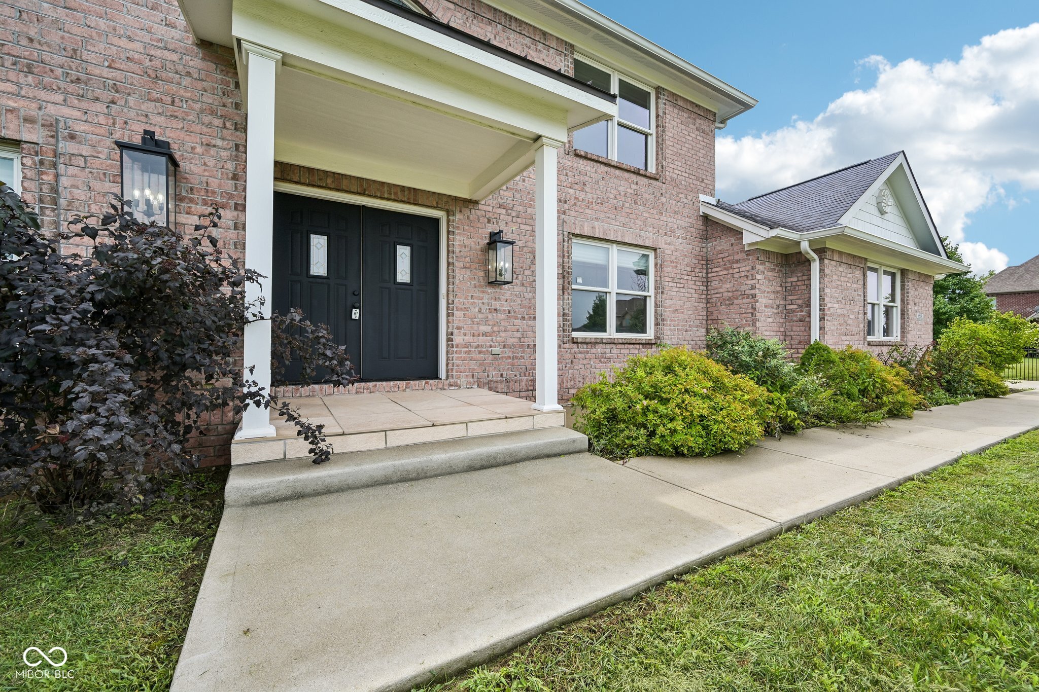 6519 Rothchild Boulevard, Indianapolis, IN, 46278 photo 4 of 44