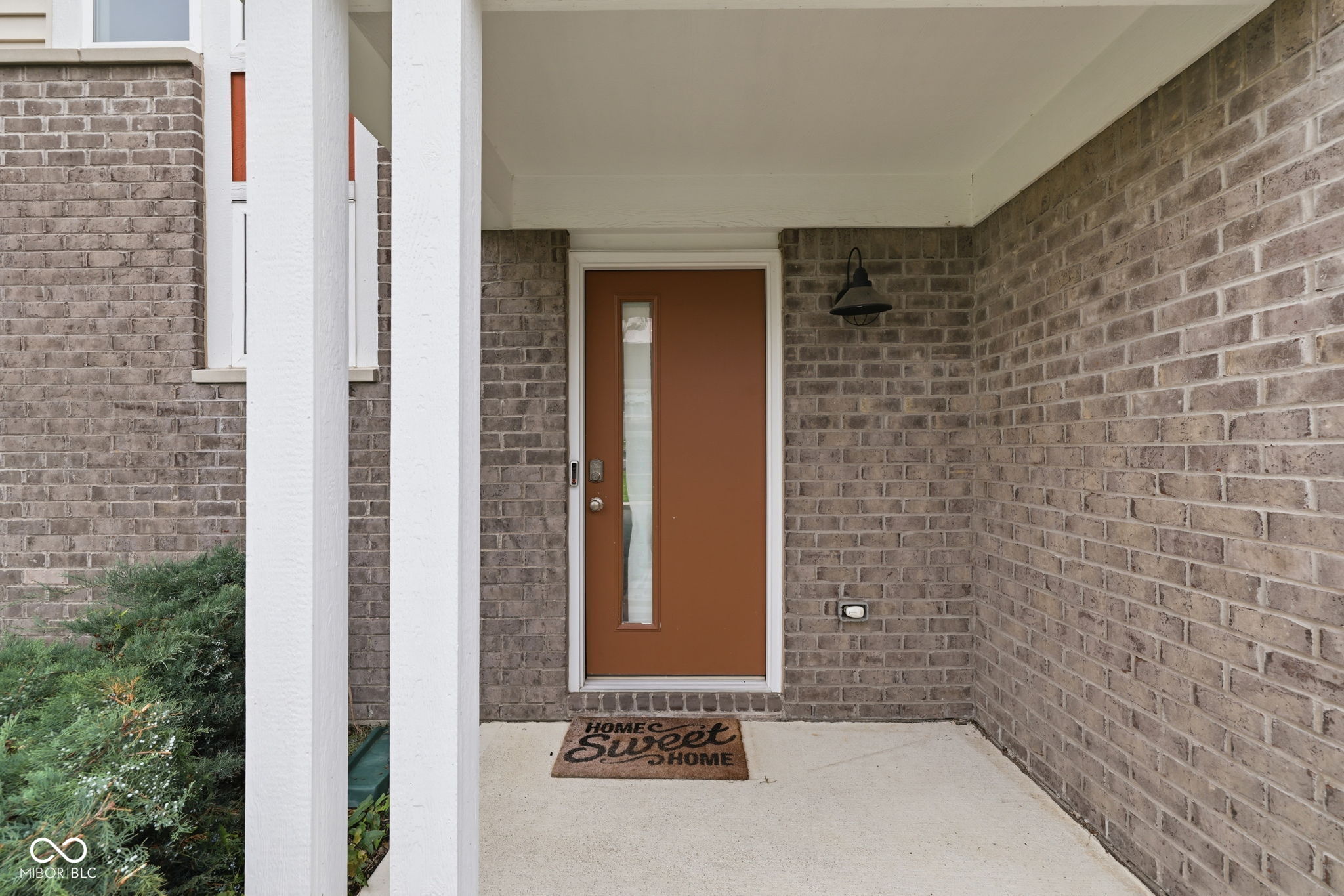 8145 Lupine Drive, Plainfield, IN, 46168 photo 4 of 40