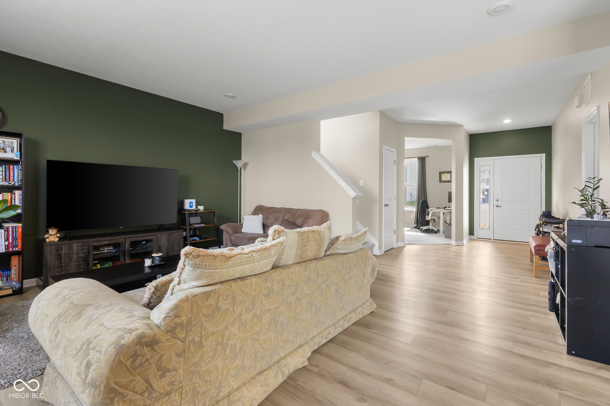 3943 Winston Lane, Columbus, IN, 47201 photo 4 of 30
