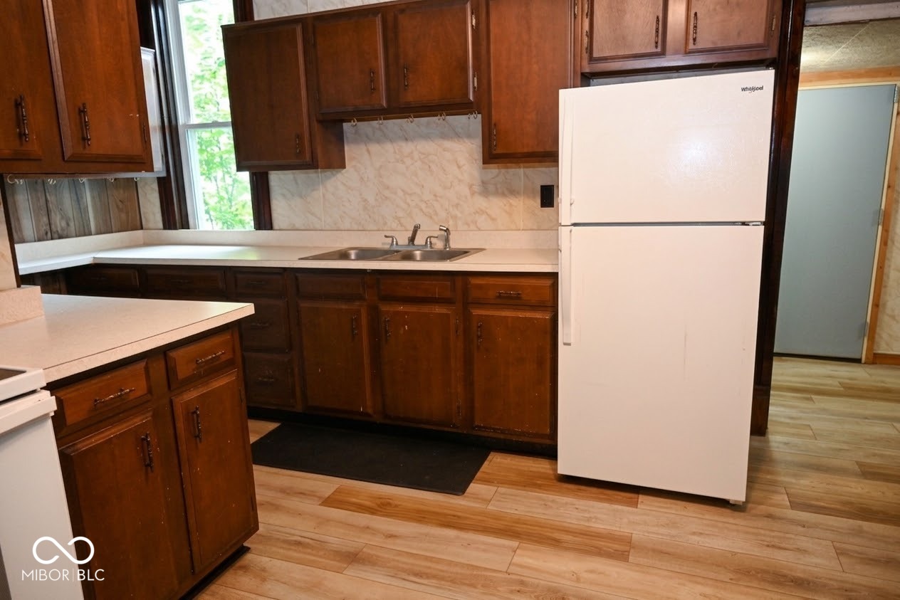 417 E 4th Street, Seymour, IN, 47274 photo 4 of 10