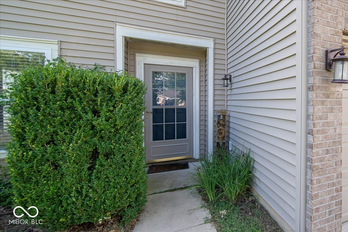 2122 Bridlewood Drive, Franklin, IN, 46131 photo 4 of 30