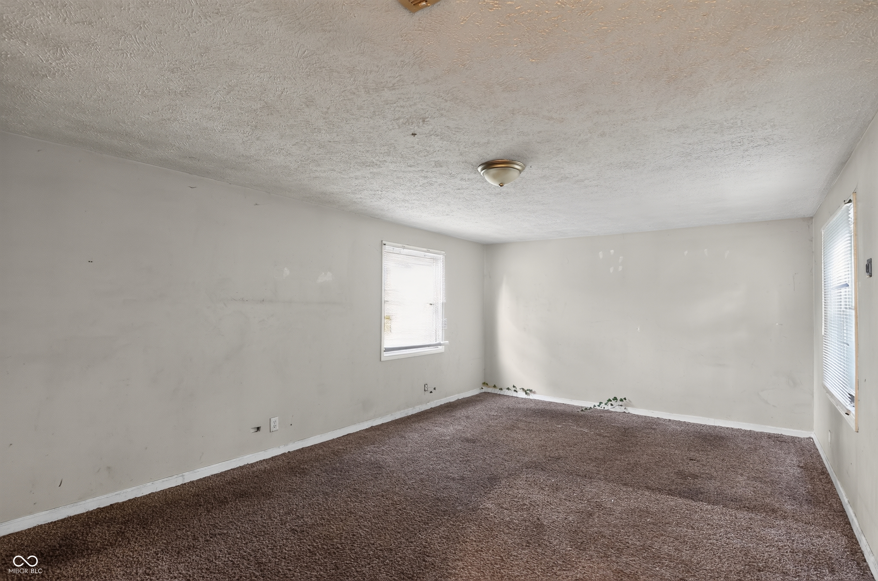 4439 N Campbell Avenue, Indianapolis, IN, 46226 photo 4 of 24