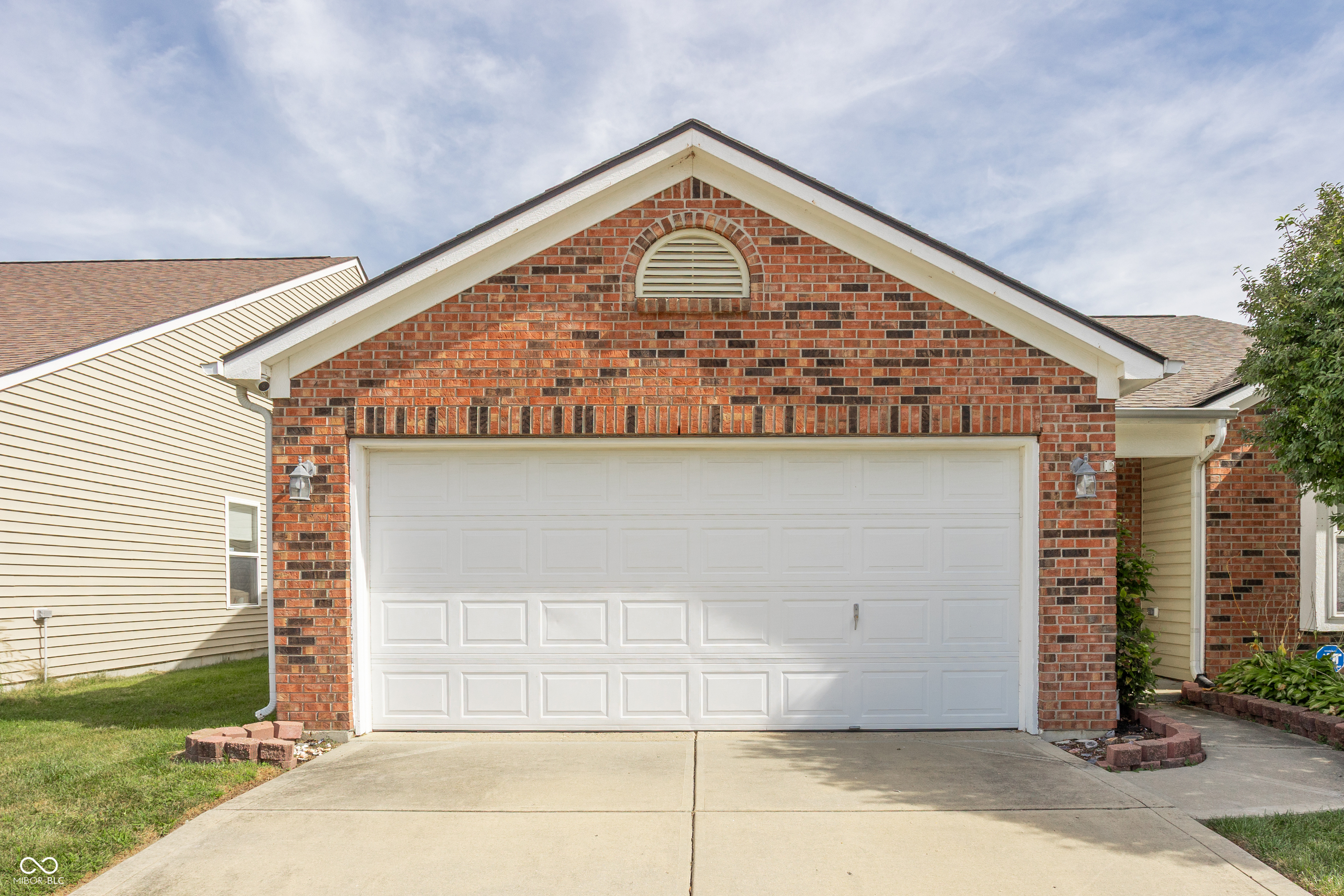 12476 Deerview Drive, Noblesville, IN, 46060 photo 4 of 47