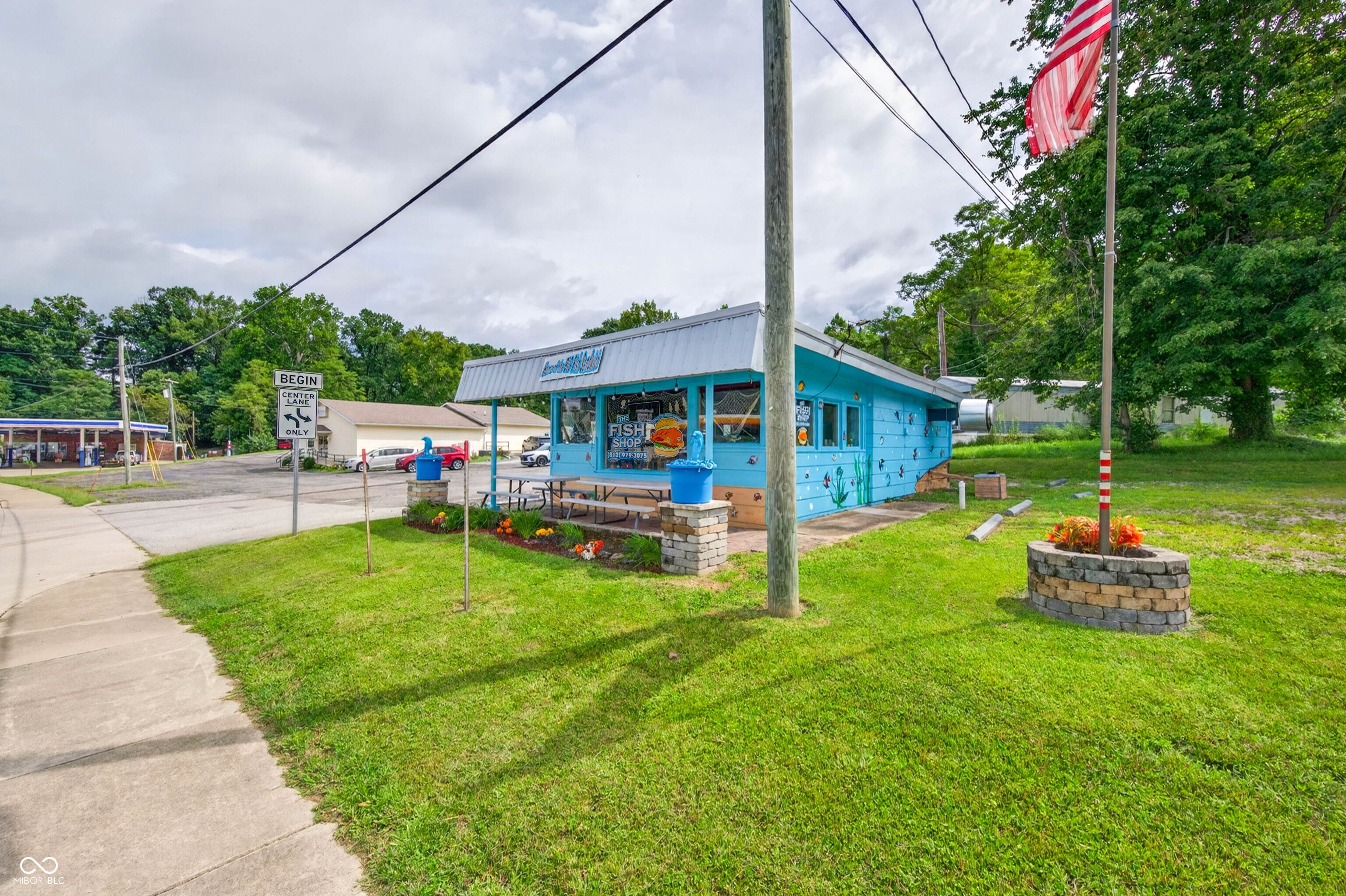 910 S State Street, North Vernon, IN, 47265 photo 4 of 40