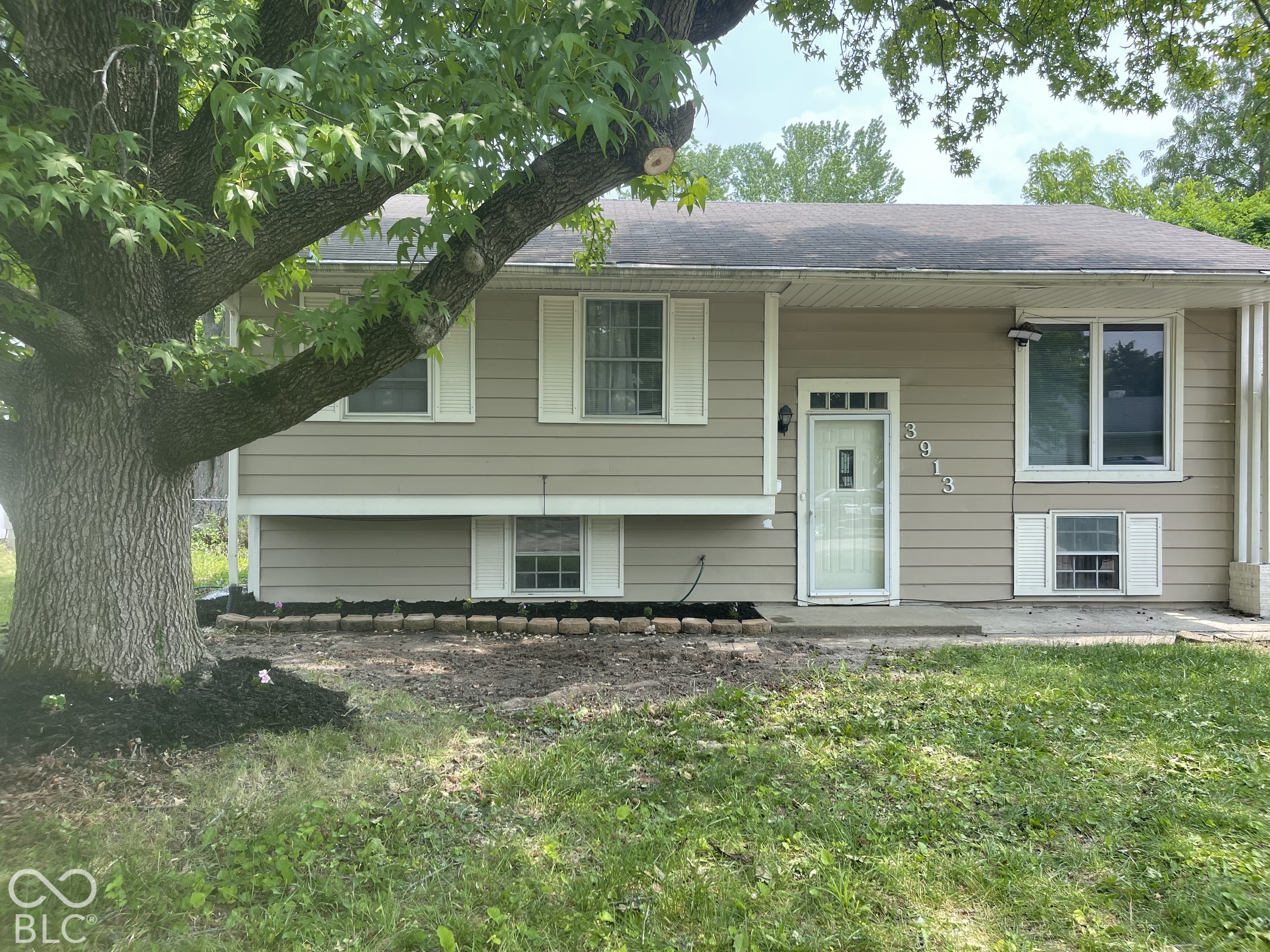 3913 Eisenhower Drive, Indianapolis, IN, 46254 photo 4 of 22
