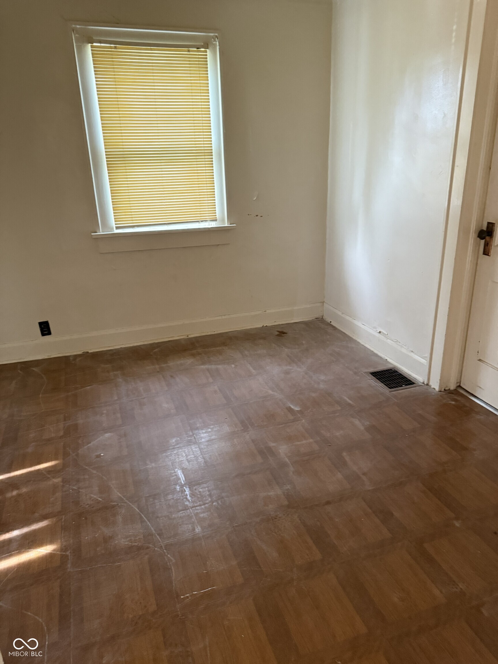 4707 Crittenden Avenue, Indianapolis, IN, 46205 photo 4 of 9