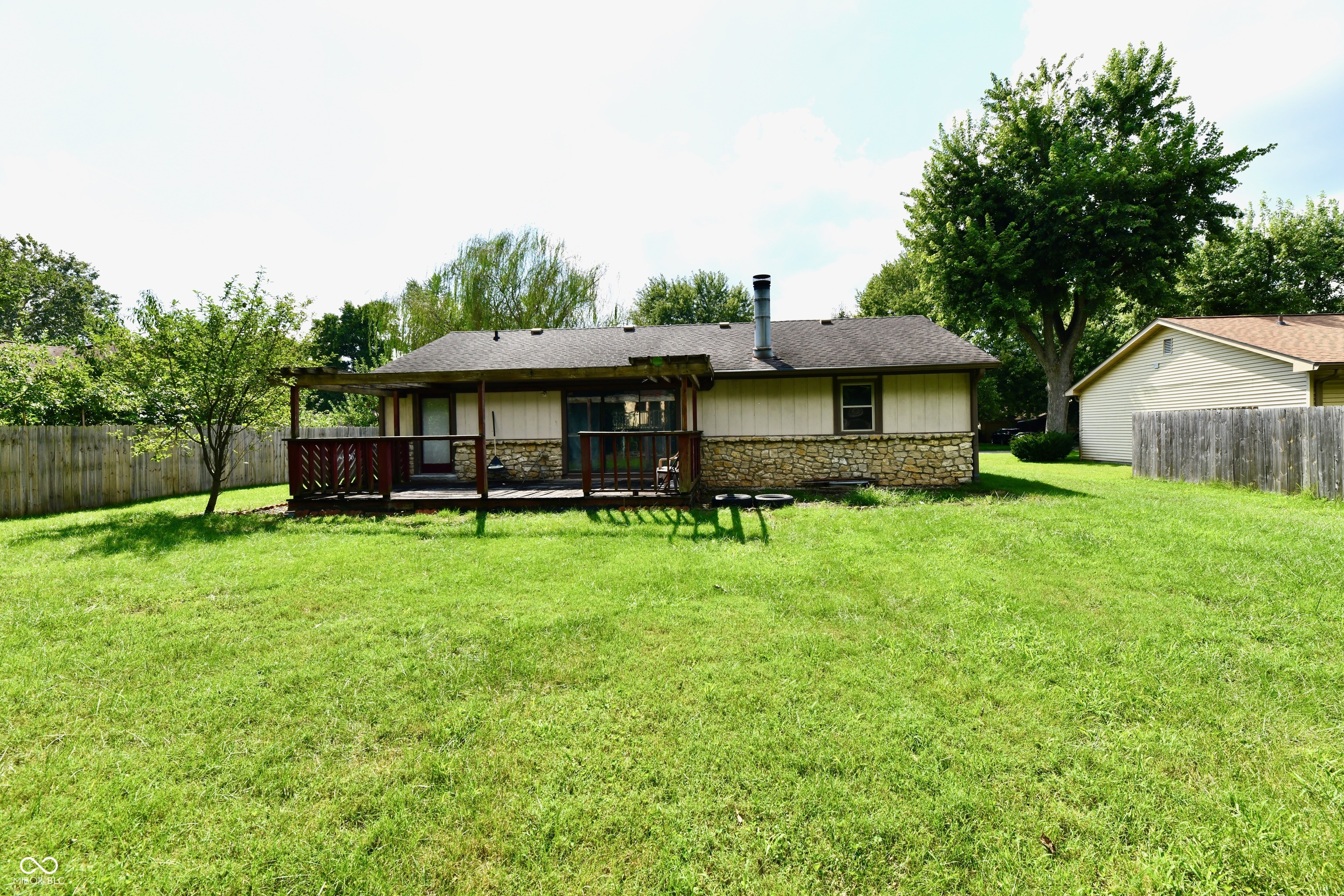 7517 Venetian Way, Indianapolis, IN, 46217 photo 4 of 24