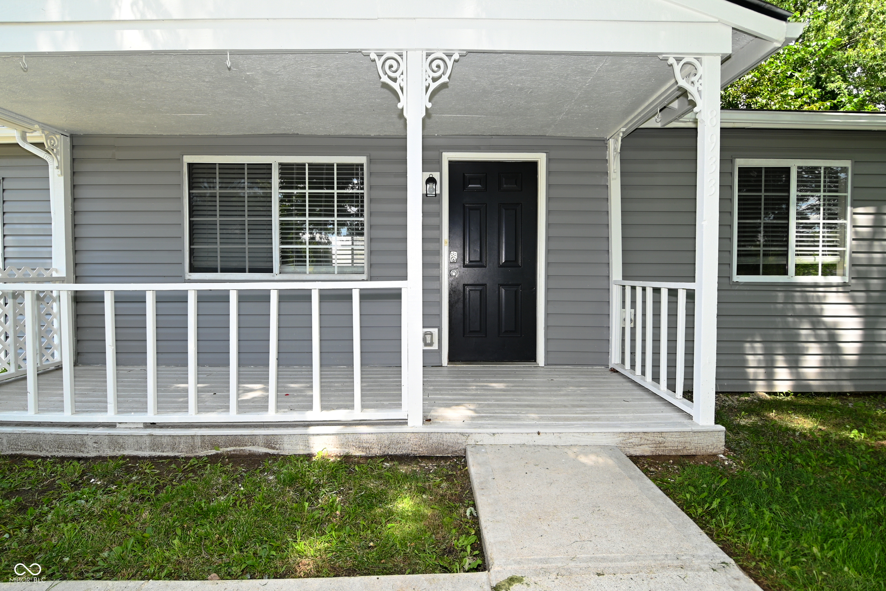 8933 Rock Island Court, Indianapolis, IN, 46217 photo 4 of 36