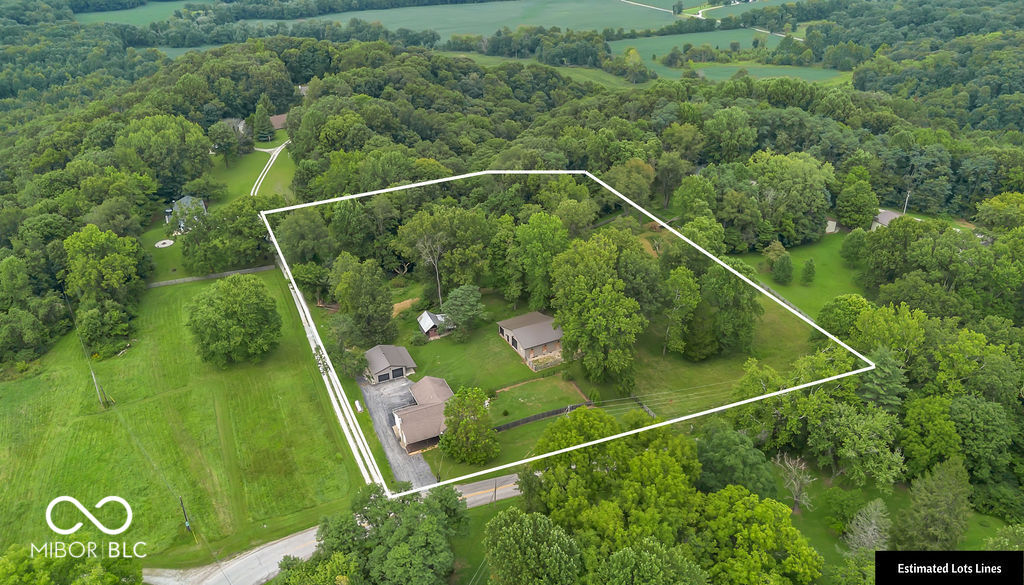 4585 E Robinson Road, Bloomington, IN, 47408 photo 4 of 67
