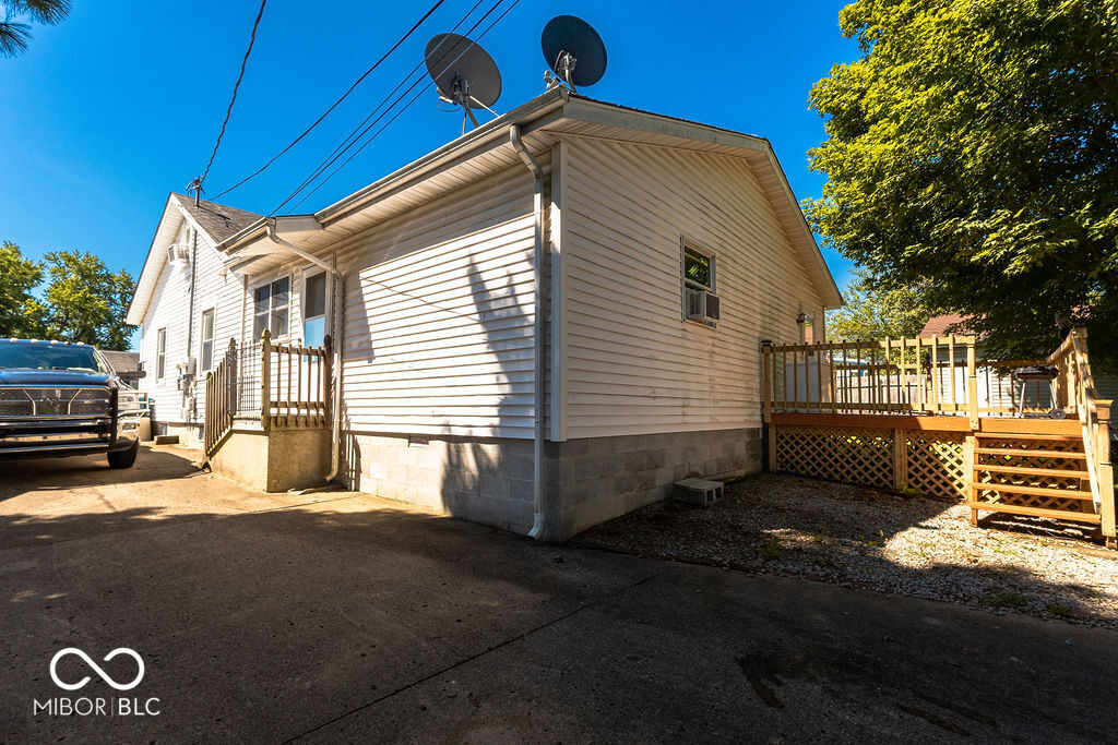 1930-1932 Fairmont Avenue, New Castle, IN, 47362 photo 4 of 28