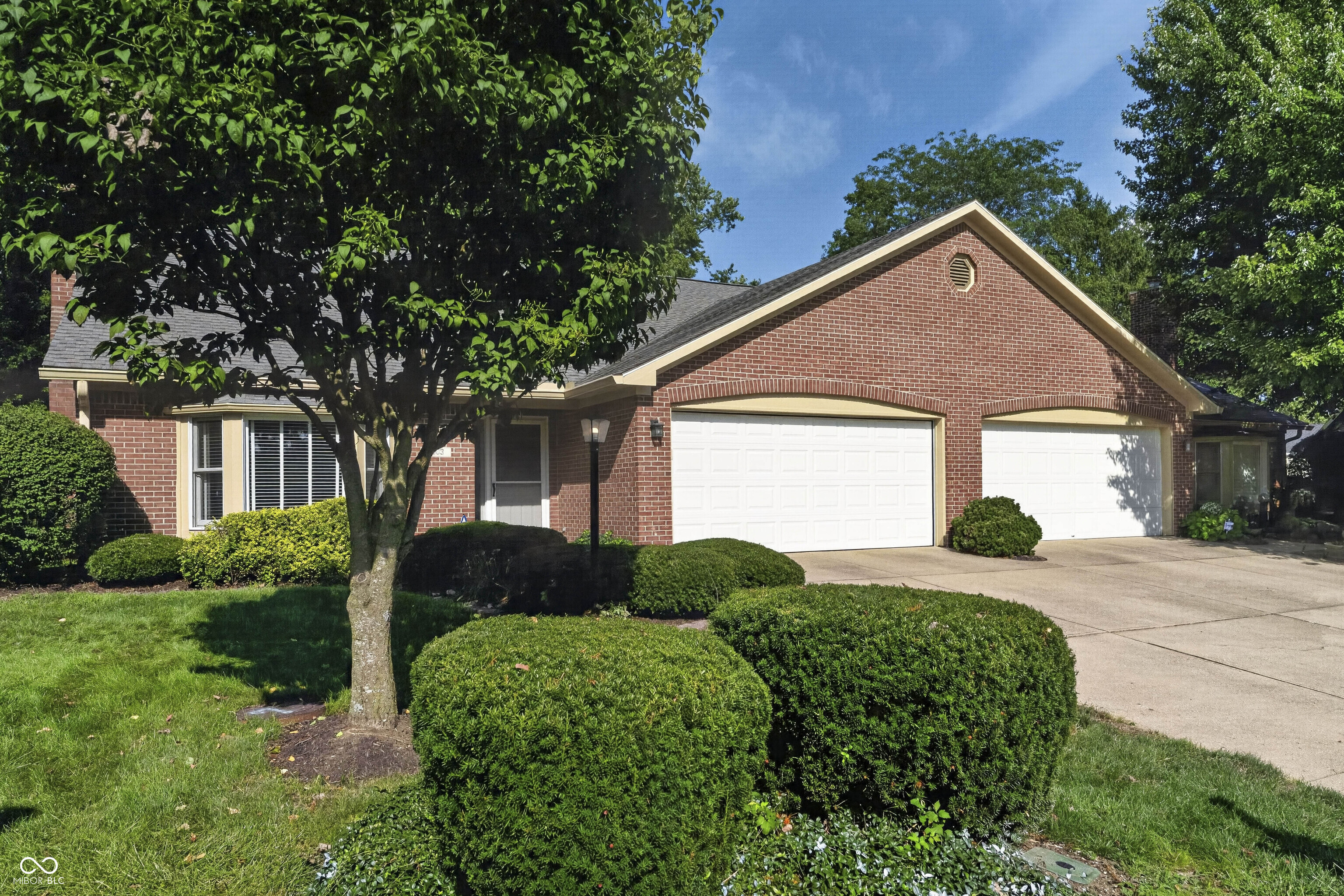 6503 Waybridge, Indianapolis, IN, 46237 photo 4 of 43