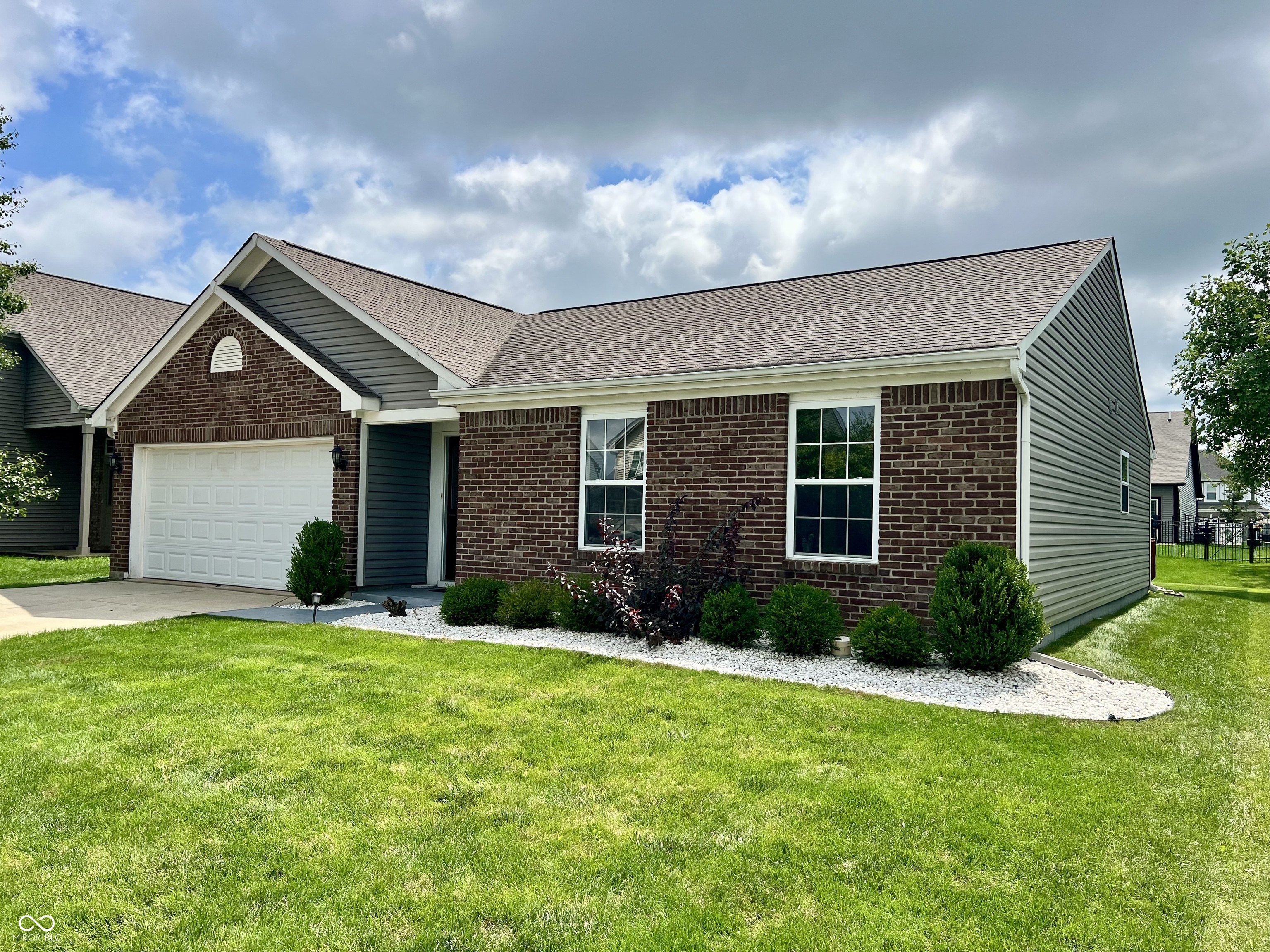 6815 W Odessa Way, McCordsville, IN, 46055 photo 4 of 41
