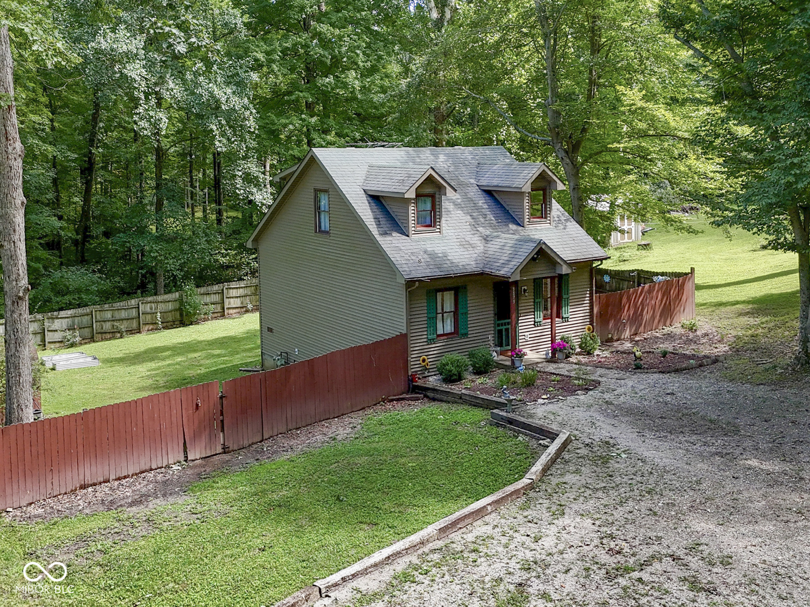 8879 S Slevins Drive, Nineveh, IN, 46164 photo 4 of 52