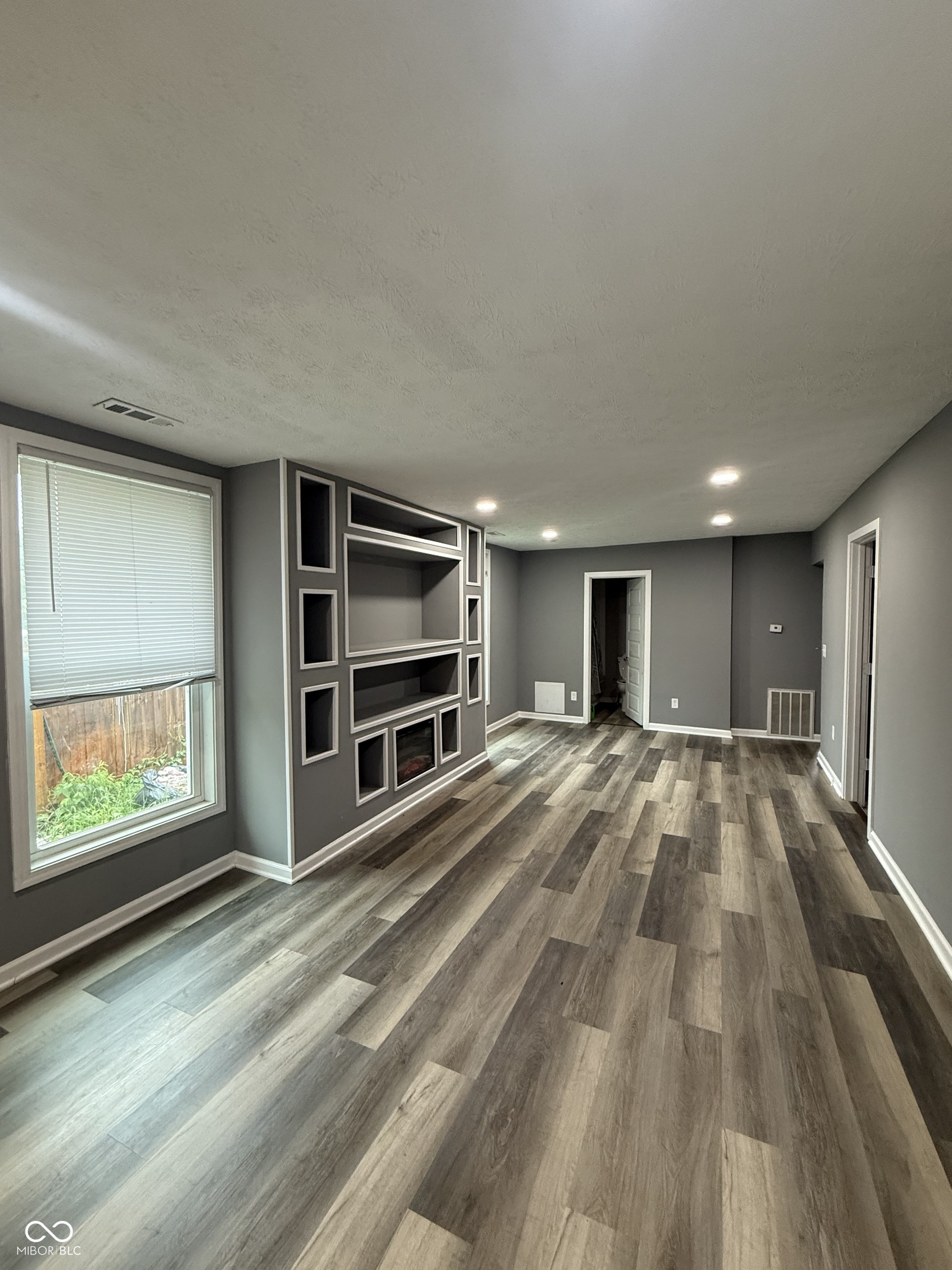 1227 W 13th Street, Muncie, IN, 47302 photo 4 of 24