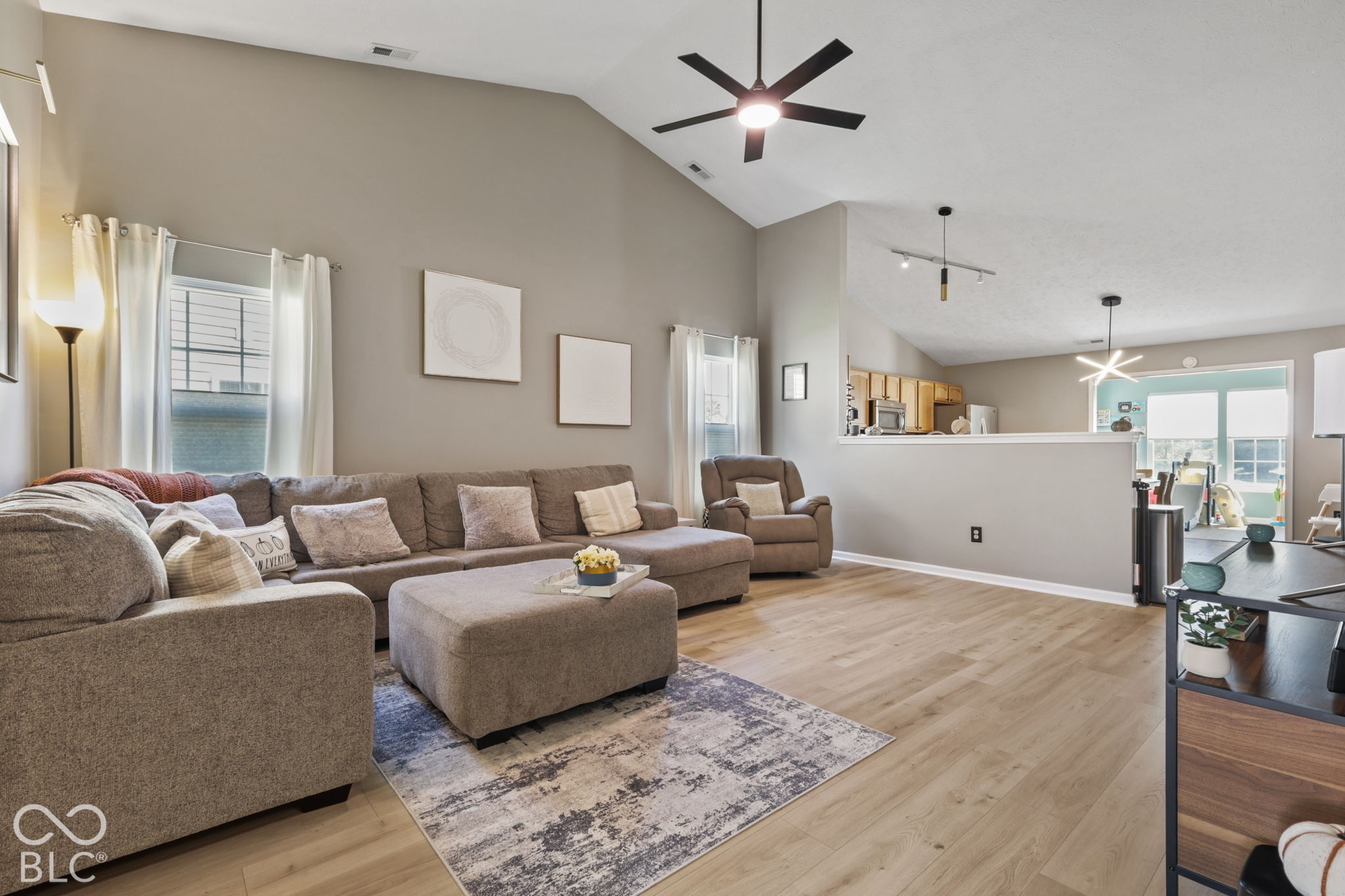 5701 Suffolk Drive, Plainfield, IN, 46168 photo 4 of 23