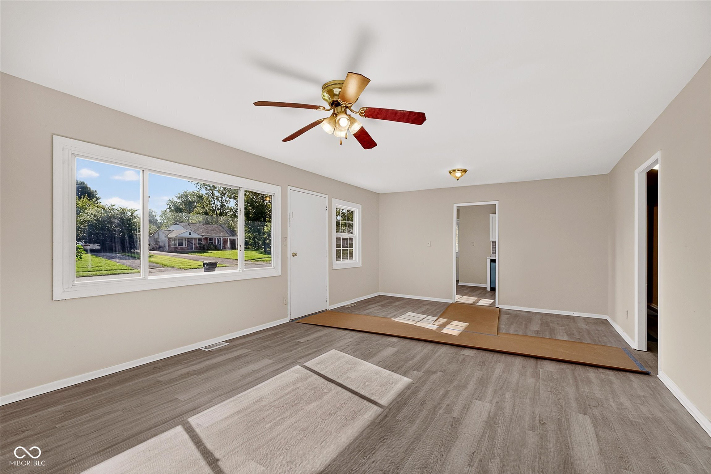 1720 Alice Jeanne Court, Indianapolis, IN, 46219 photo 4 of 27