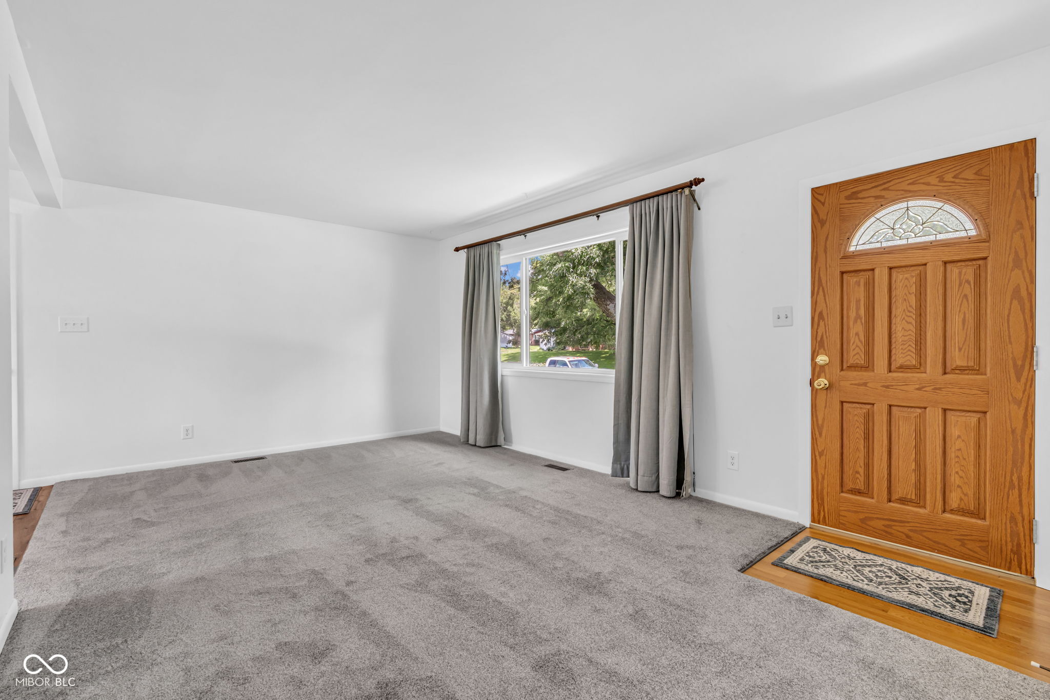 3230 Redwood Drive, Indianapolis, IN, 46227 photo 4 of 34