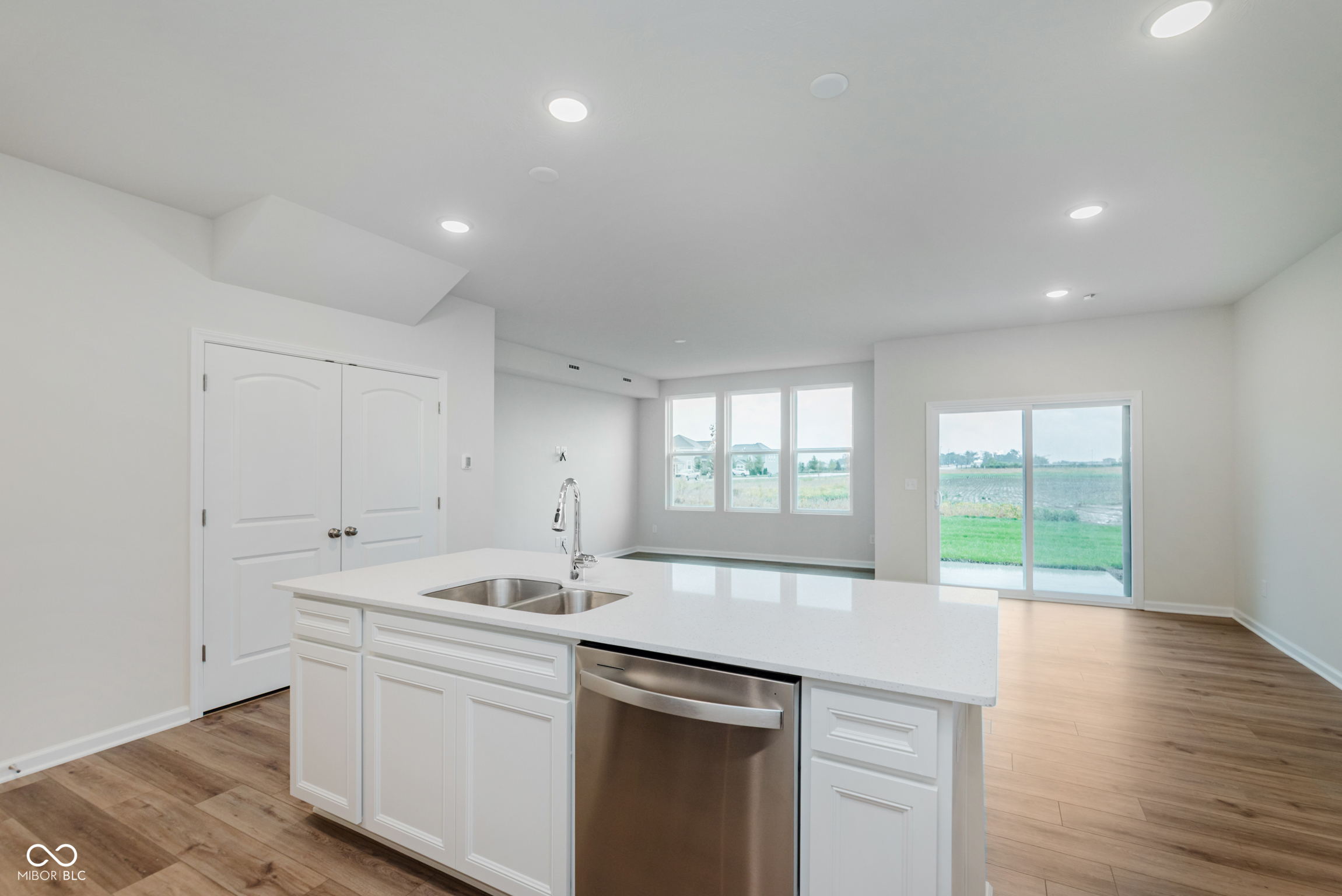 716 Garrow Drive, Westfield, IN, 46074 photo 4 of 33