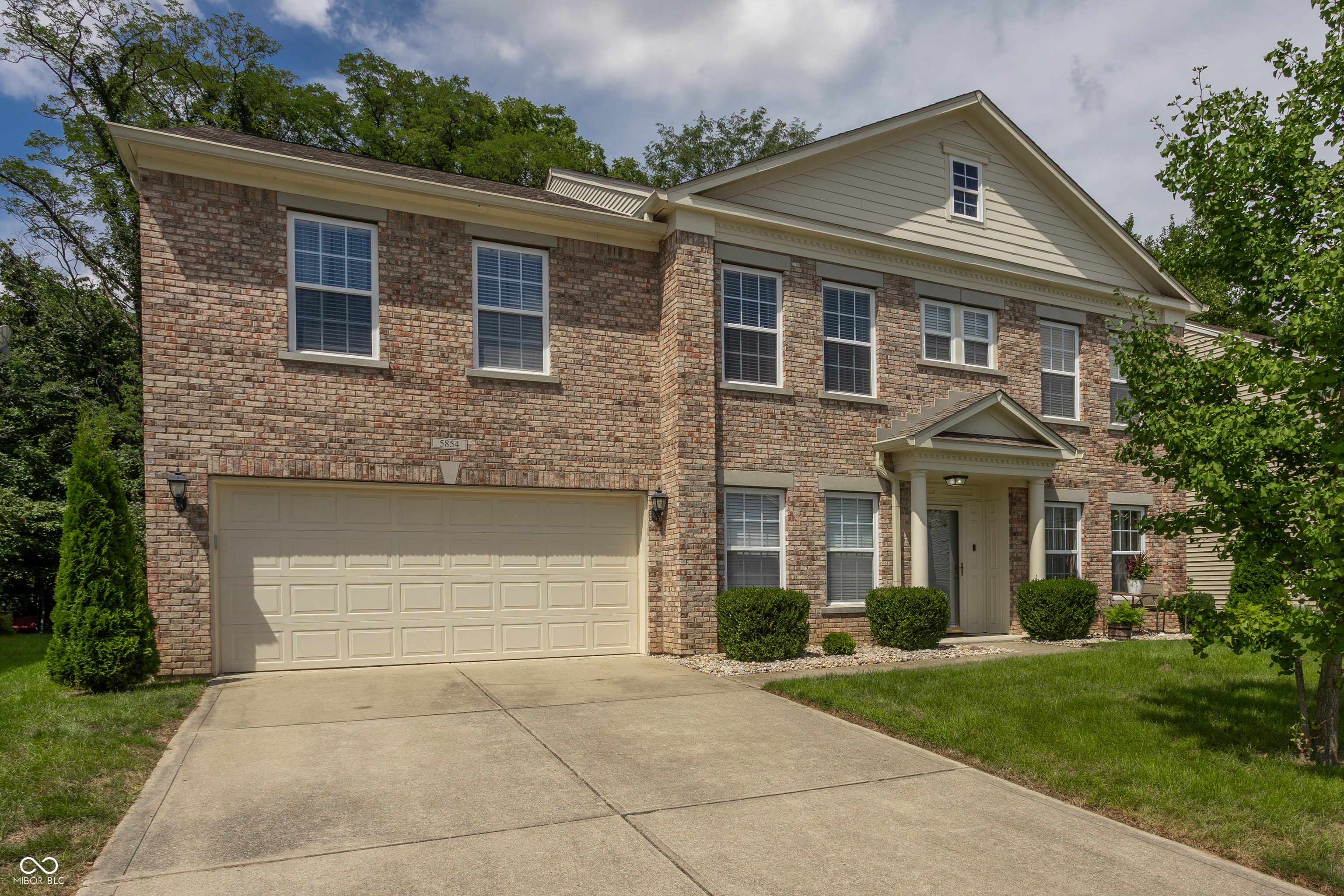 5854 Skyward Lane, Indianapolis, IN, 46234 photo 4 of 52