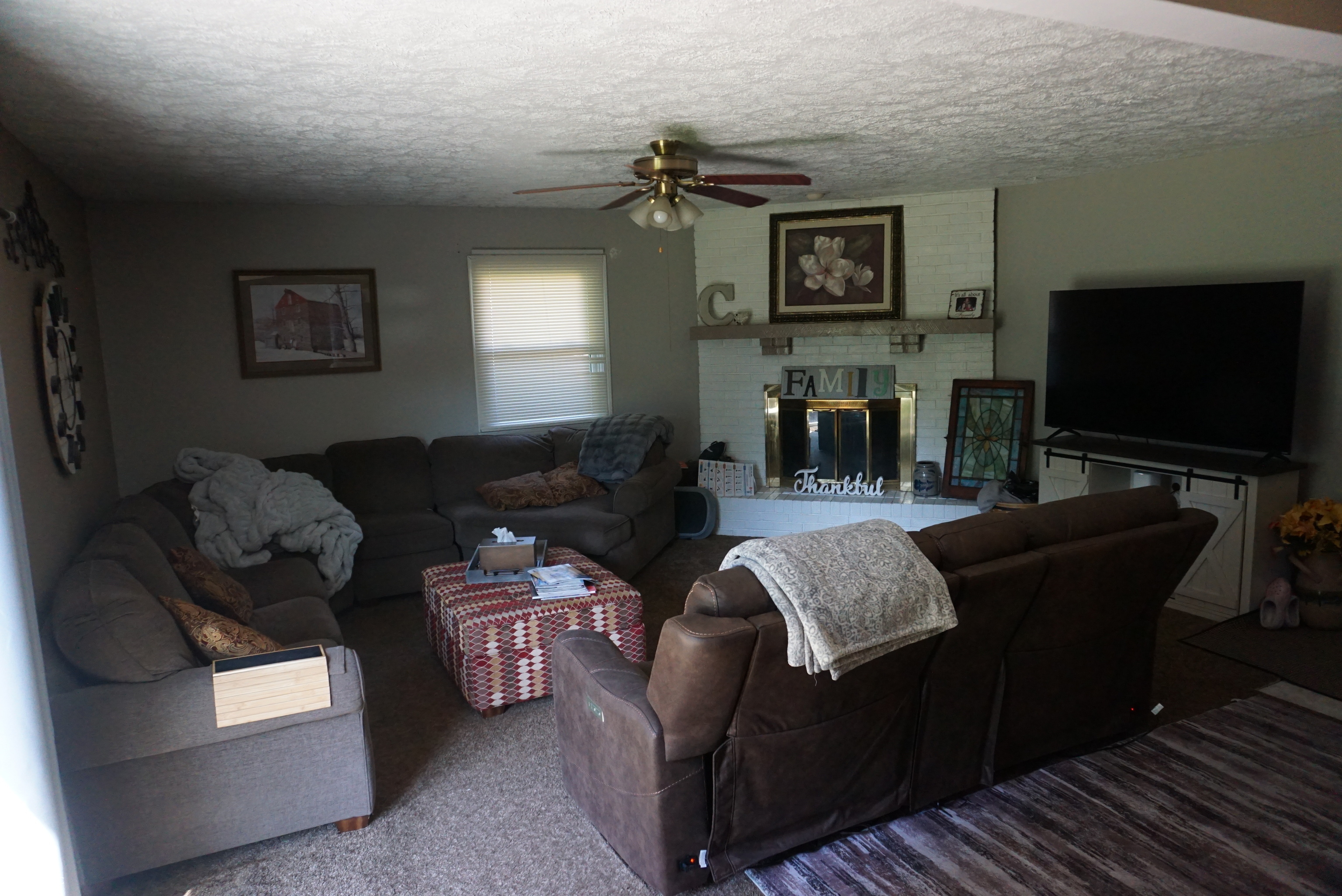 4317 W Fairview Road, Greenwood, IN, 46142 photo 4 of 16