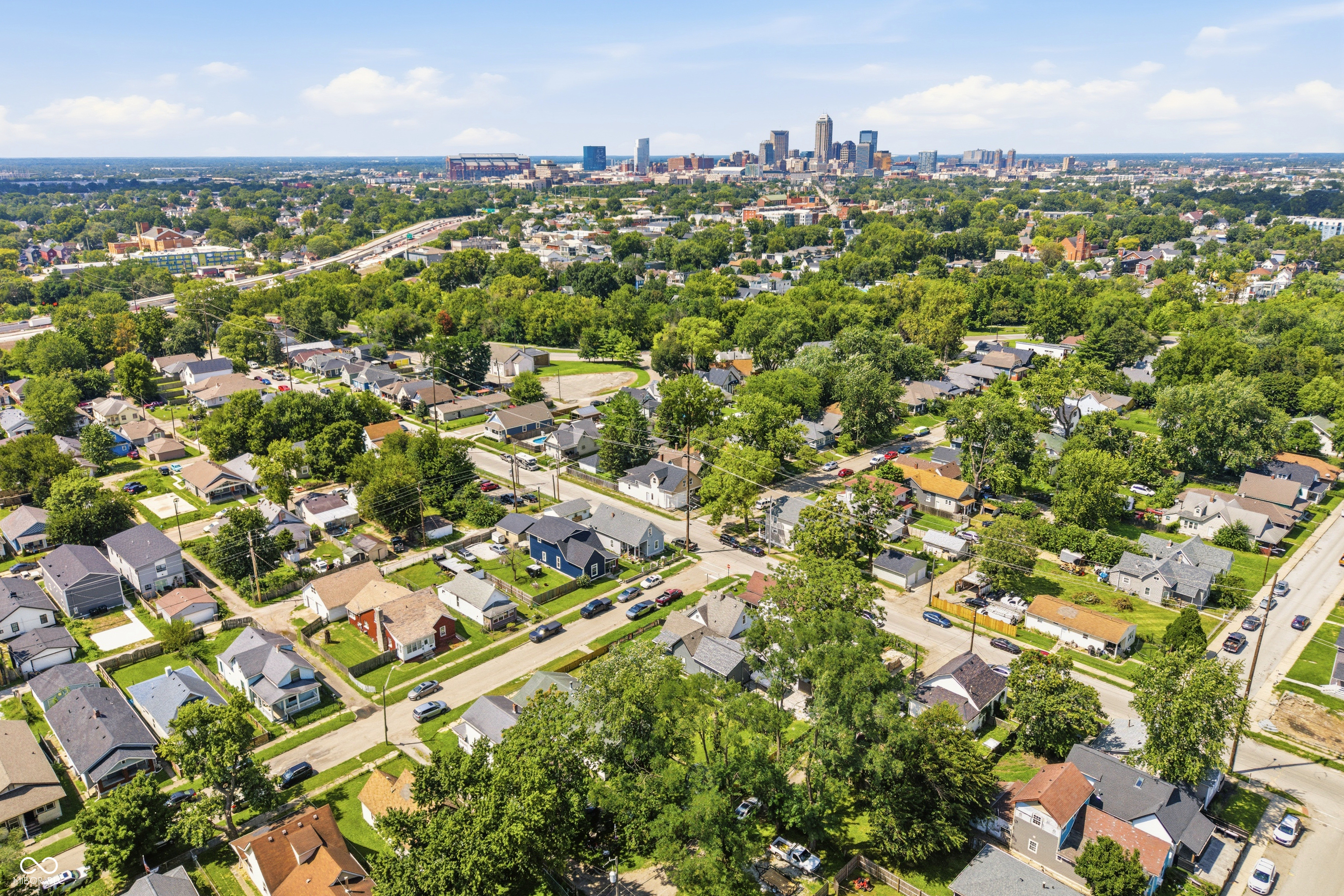1709 Spruce Street, Indianapolis, IN, 46203 photo 4 of 47