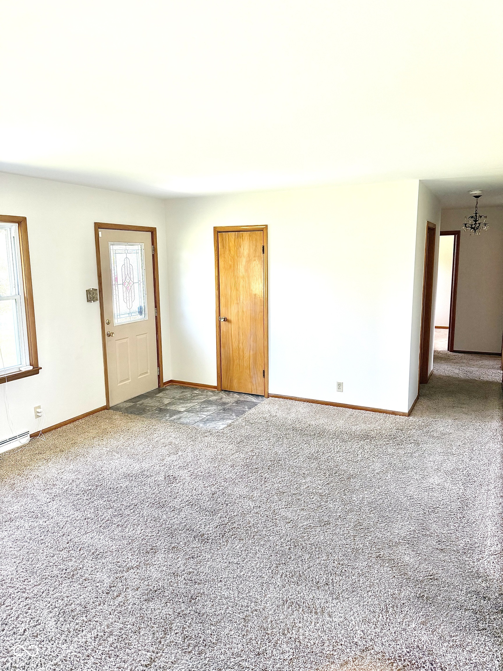4029 Ridgeway Drive, Indianapolis, IN, 46221 photo 4 of 37